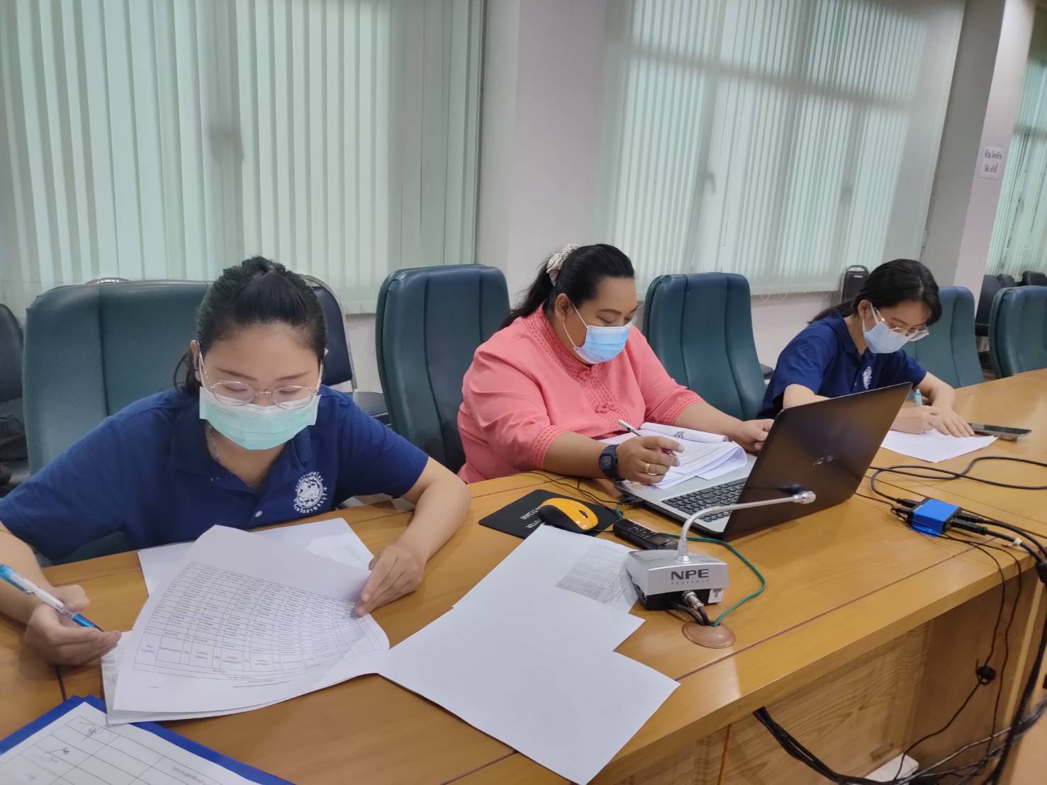 ประชุมคณะอนุกรรมการบริหารกองทุนพัฒนาบทบาทสตรีจังหวัดกาญจนบุรี ครั้งที่ 7/2564