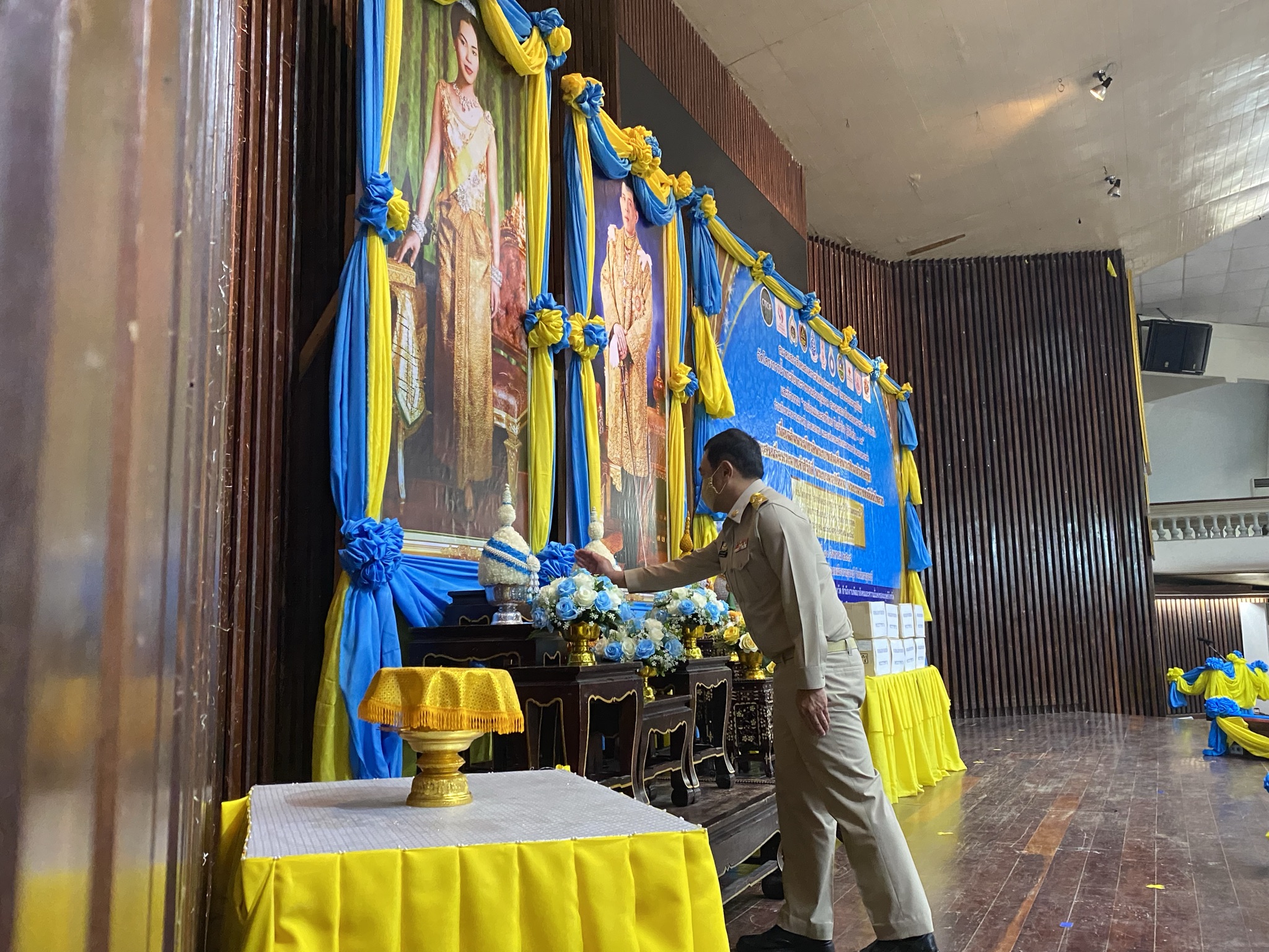 กิจกรรมโครงการน้ำพระทัยพระราชทานส่วนภูมิภาค สมาคมสภาสังคมสงเคราะห์ฯ 76 จังหวัด ประจำปี 2564 และกิจกรรม “รวมใจแม่และสตรีไทย ปันน้ำใจ สู้ภัยโควิด – 19” เพื่อเฉลิมพระเกียรติพระบาทสมเด็จพระวชิรเกล้าเจ้าอยู่หัวและสมเด็จพระนางเจ้าสิริกิติ์ พระบรมราชินีนาถ พระบรมราชชนนีพันปีหลวง