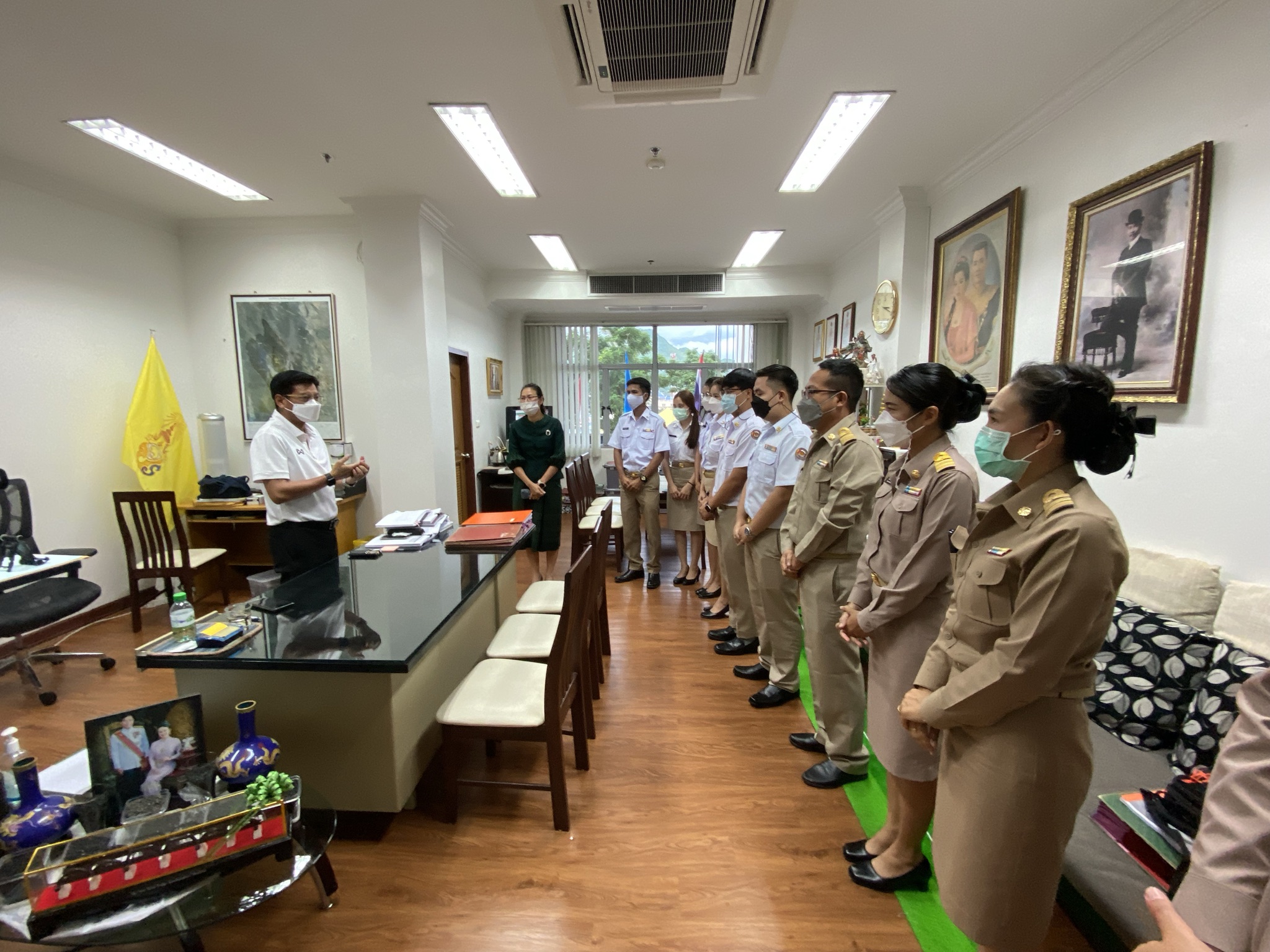 พช.กาญจน์ ต้อนรับน้องใหม่ เสริมทีมเตรียมลุยงานพัฒนาชุมชน