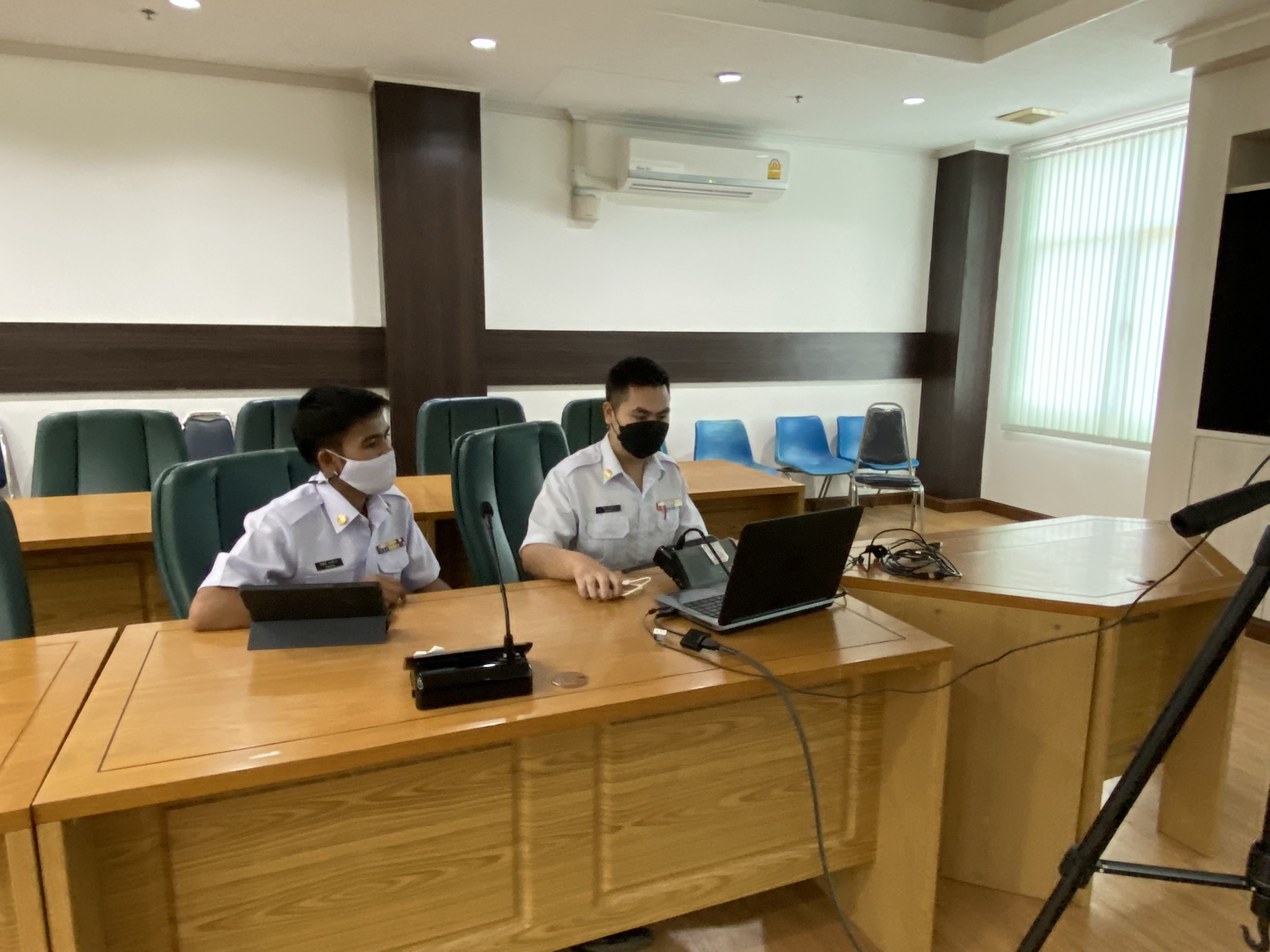 พช.กาญจน์ร่วมประชุมเตรียมความพร้อมจัดการสอบ ผอ.กง.ประสานฯ