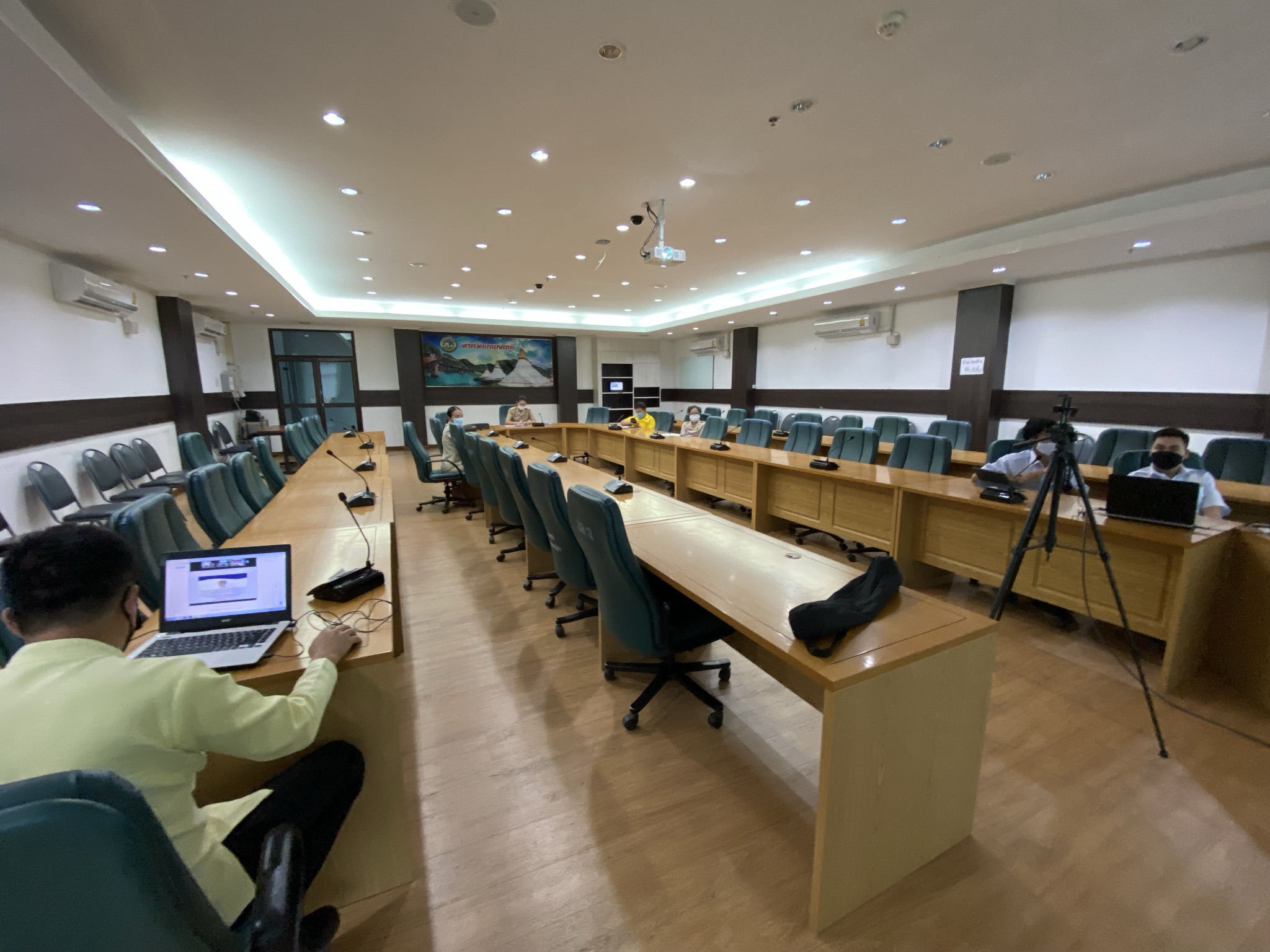 พช.กาญจน์ร่วมประชุมเตรียมความพร้อมจัดการสอบ ผอ.กง.ประสานฯ