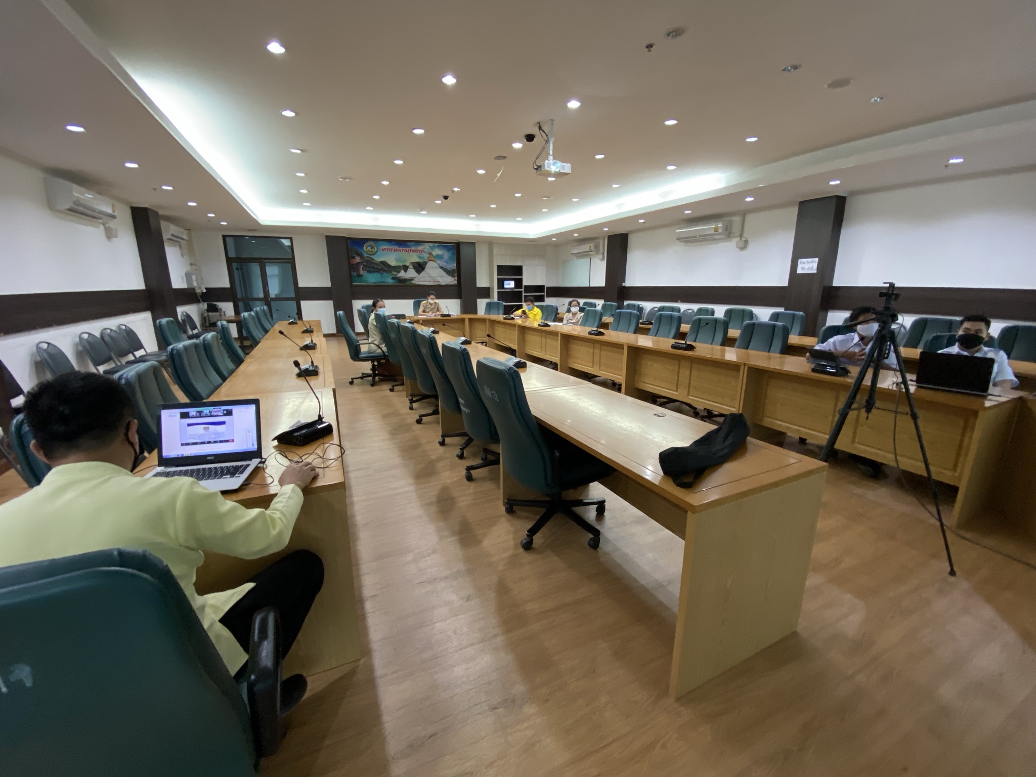พช.กาญจน์ร่วมประชุมเตรียมความพร้อมจัดการสอบ ผอ.กง.ประสานฯ