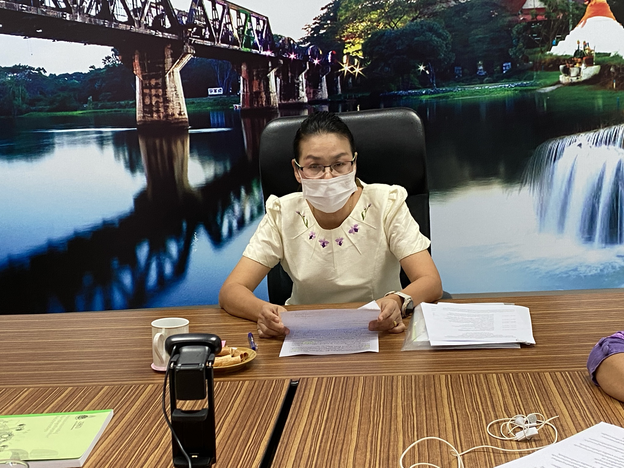 “พช. กาญจนบุรี ติดอาวุธให้กับบุคลากรในสังกัด”