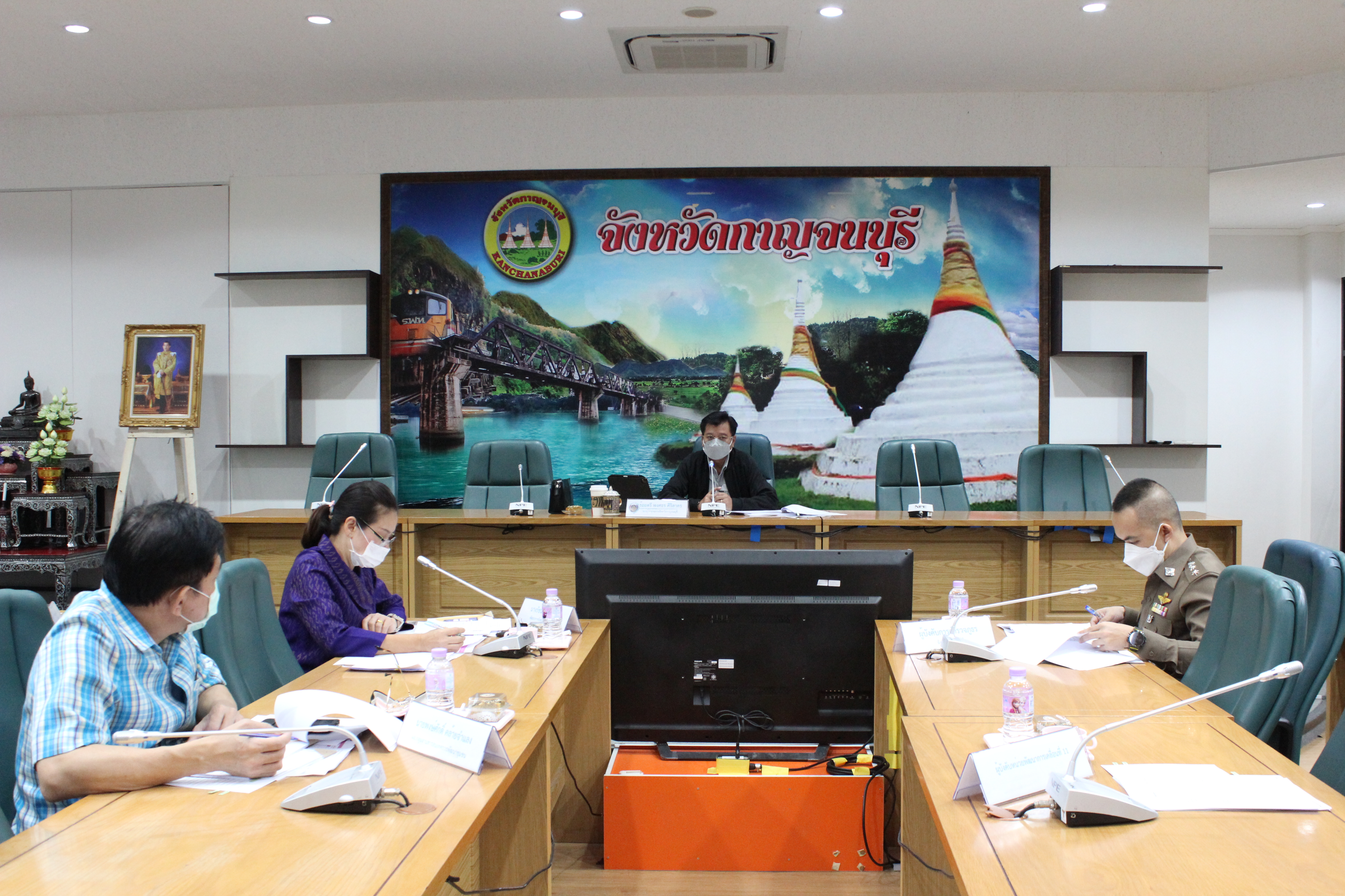 พช.กาญจน์ จัดการประชุมรับรอง ข้อมูล จปฐ. และ กชช. ๒ค ปี ๖๔