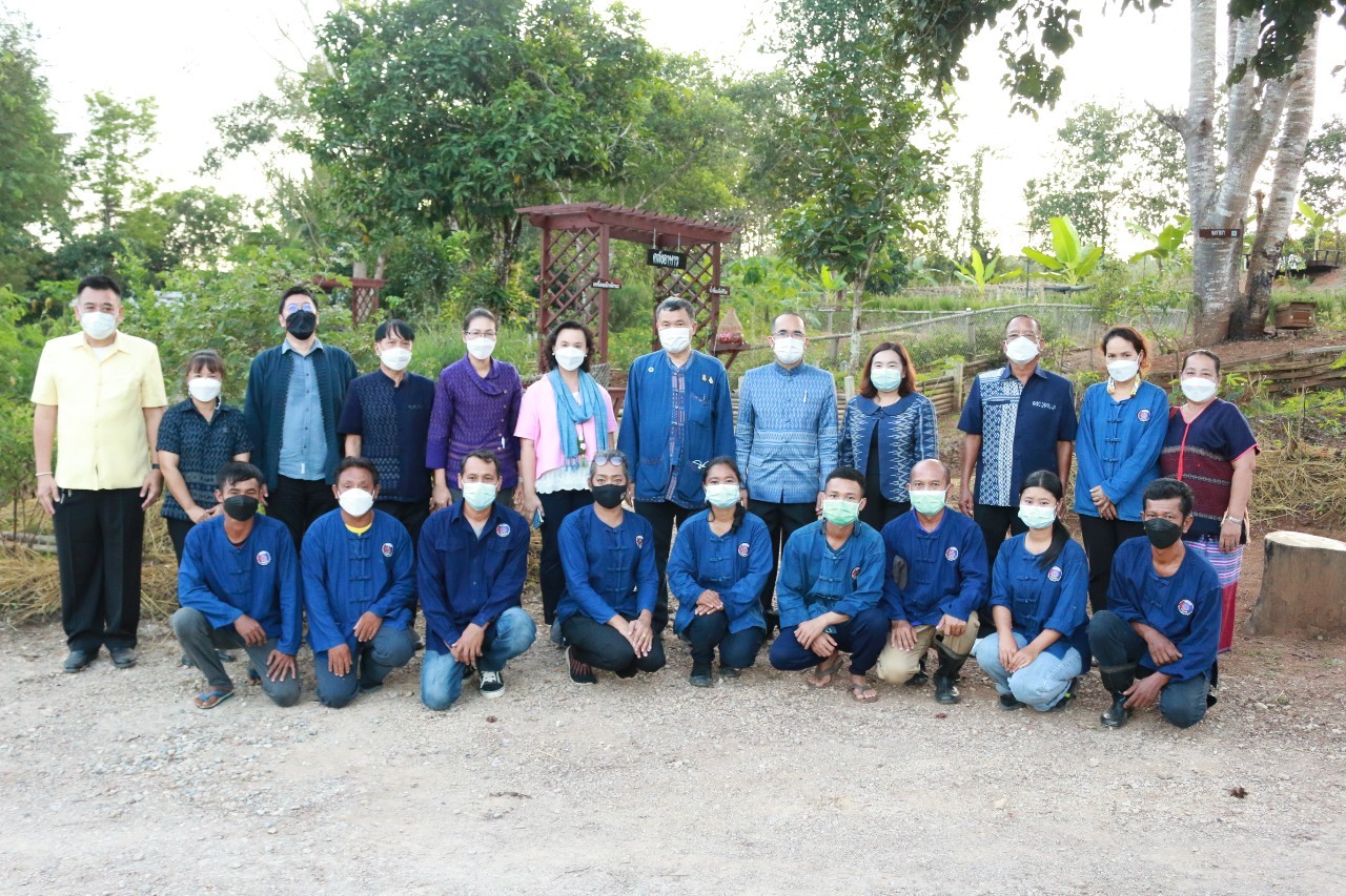 ปลัดกระทรวงมหาดไทย ลงพื้นที่เยี่ยมชมความสำเร็จแปลง CLM ไร่รักถิ่น อำเภอสังขละบุรี เตรียมพัฒนาสู่แลนด์มาร์คแห่งการเรียนรู้ใหม่ของเมืองกาญจน์
