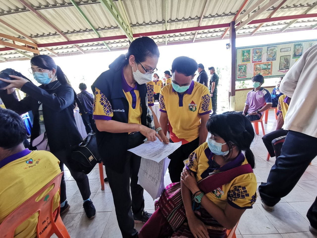 พช.กาญจน์ ร่วมให้การต้อนรับ พลเอก ไพบูลย์ คุ้มฉายา องคมนตรี เนื่องในโอกาสตรวจติดตามความก้าวหน้าโครงการพัฒนาชุมชนในเขตรักษาพันธุ์สัตว์ป่าทุ่งใหญ่นเรศวรด้านตะวันตก จังหวัดกาญจนบุรี (บ้านไล่โว่-สาละวะ)