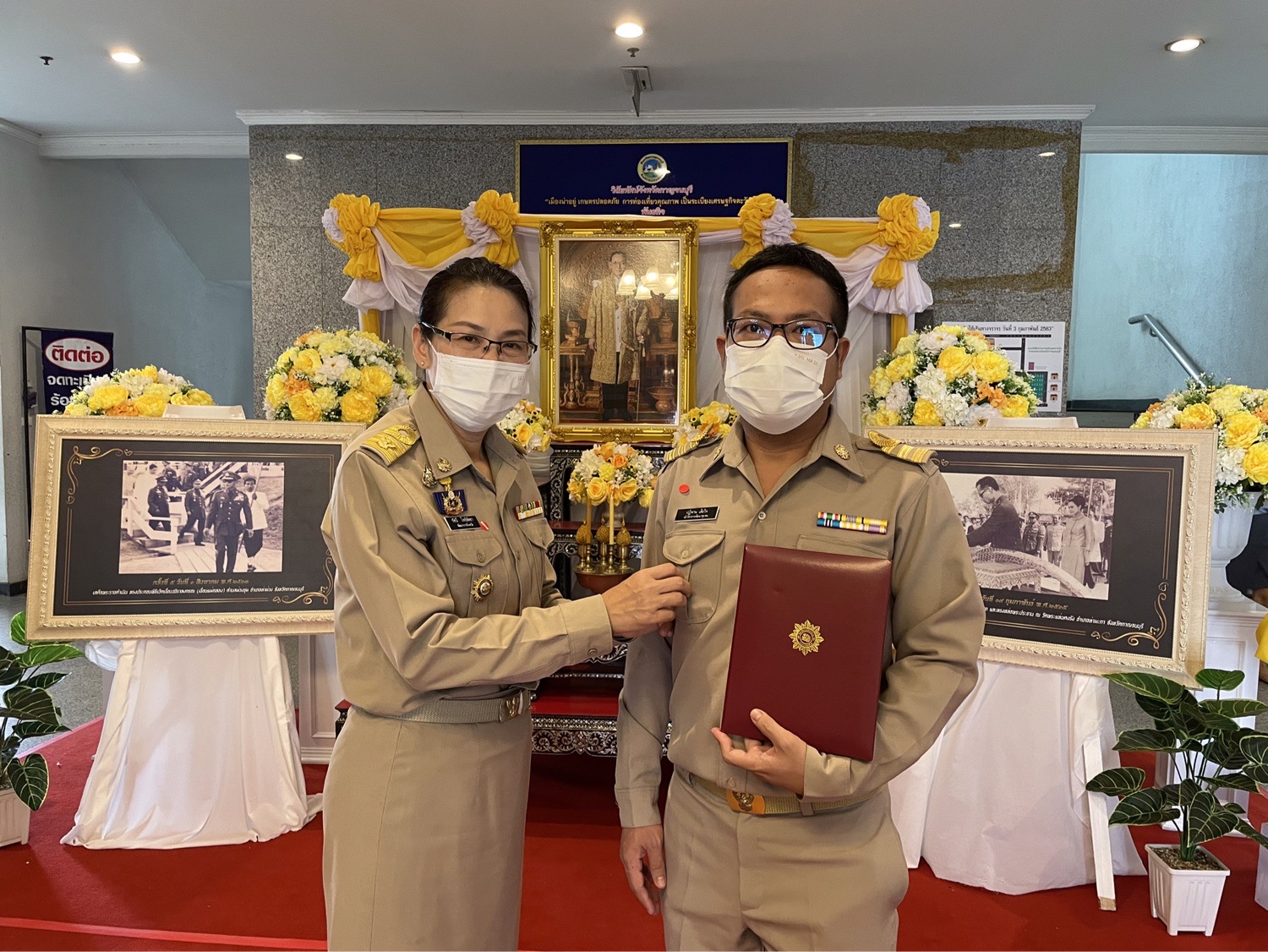 ผู้ว่าราชการจังหวัดกาญจนบุรี เป็นประธานในการมอบวุฒิบัตรและเข็มวิทยฐานะข้าราชการที่อยู่ระหว่างทดลองปฏิบัติหน้าที่ราชการ หลักสูตรพัฒนากรก่อนประจำการ รุ่นที่ 118
