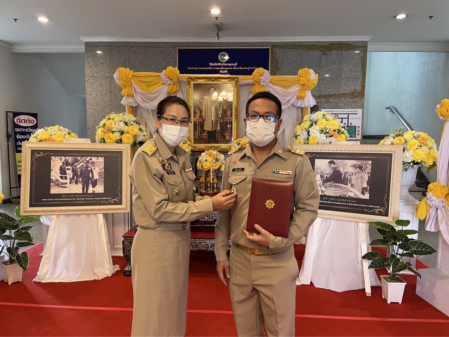 ผู้ว่าราชการจังหวัดกาญจนบุรี เป็นประธานในการมอบวุฒิบัตรและเข็มวิทยฐานะข้าราชการที่อยู่ระหว่างทดลองปฏิบัติหน้าที่ราชการ หลักสูตรพัฒนากรก่อนประจำการ รุ่นที่ 118