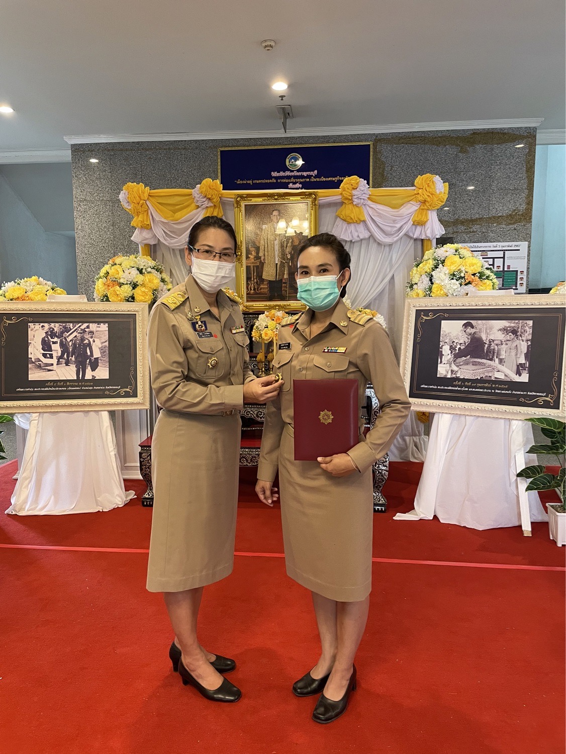 ผู้ว่าราชการจังหวัดกาญจนบุรี เป็นประธานในการมอบวุฒิบัตรและเข็มวิทยฐานะข้าราชการที่อยู่ระหว่างทดลองปฏิบัติหน้าที่ราชการ หลักสูตรพัฒนากรก่อนประจำการ รุ่นที่ 118
