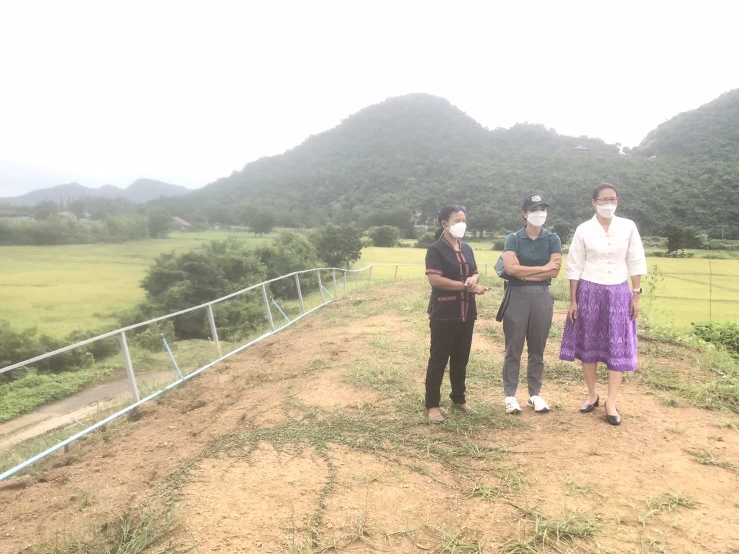 พจ.กาญจน์ ลงพื้นที่ติดตามความก้าวหน้า แปลง โคก หนอง นา (CLM) ของนายอนวัจน์ แม้นทิม