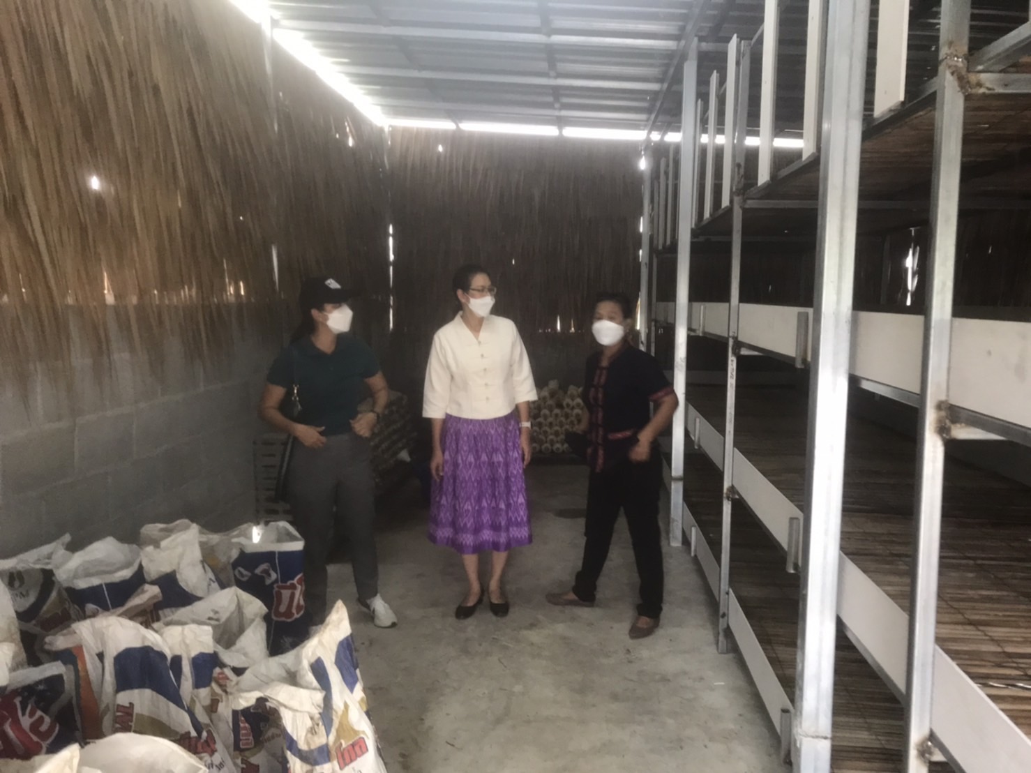 พจ.กาญจน์ ลงพื้นที่ติดตามความก้าวหน้า แปลง โคก หนอง นา (CLM) ของนายอนวัจน์ แม้นทิม