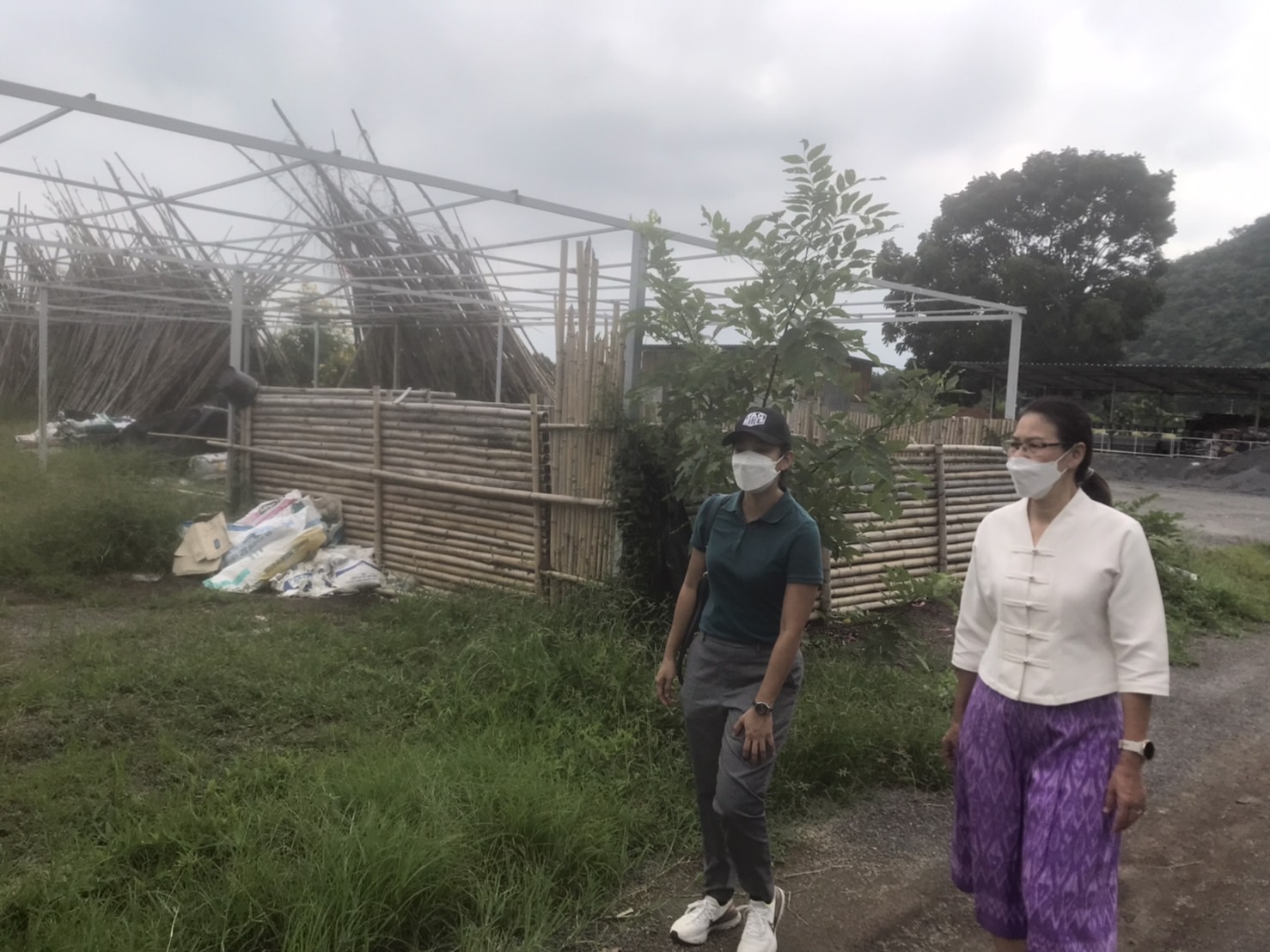พจ.กาญจน์ ลงพื้นที่ติดตามความก้าวหน้า แปลง โคก หนอง นา (CLM) ของนายอนวัจน์ แม้นทิม