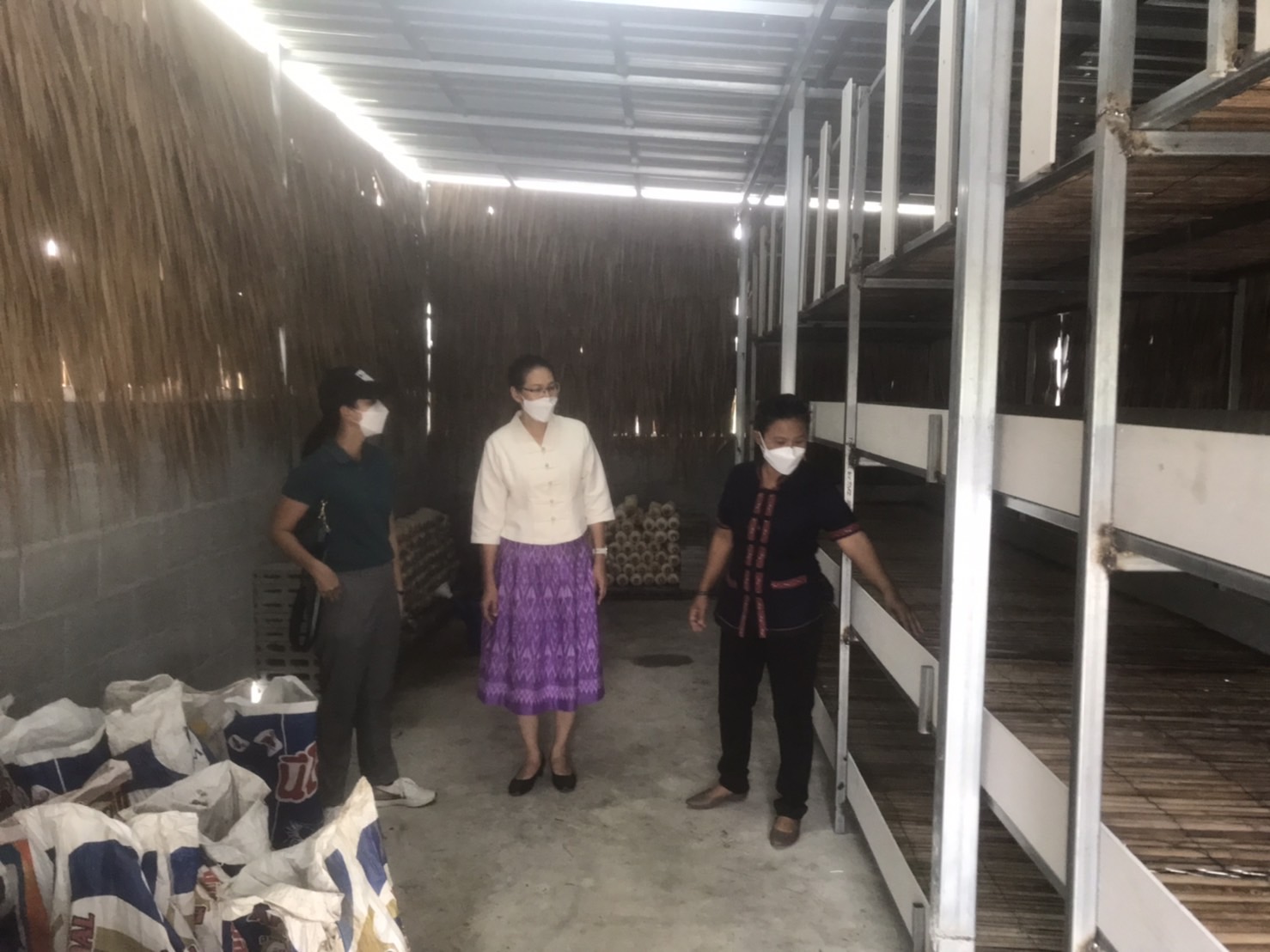 พจ.กาญจน์ ลงพื้นที่ติดตามความก้าวหน้า แปลง โคก หนอง นา (CLM) ของนายอนวัจน์ แม้นทิม