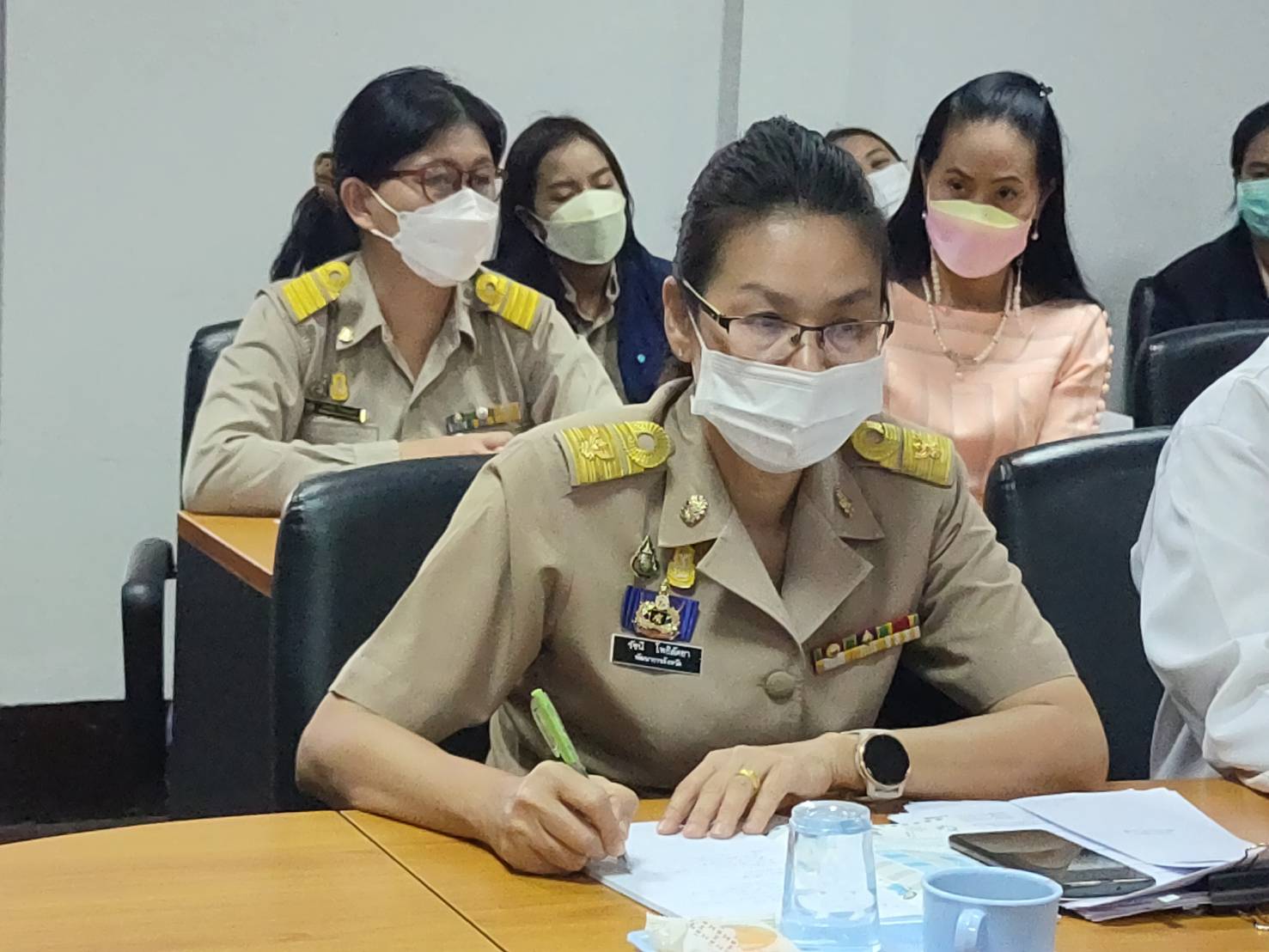 พช. กาญจน์ ร่วมประชุมคณะกรรมการงานเดินแบบผ้าไทย ผ้าพื้นถิ่น การกุศล “กาญจนบุรี รักษ์ผ้าไทย รวมน้ำใจ ช่วยกาชาด”