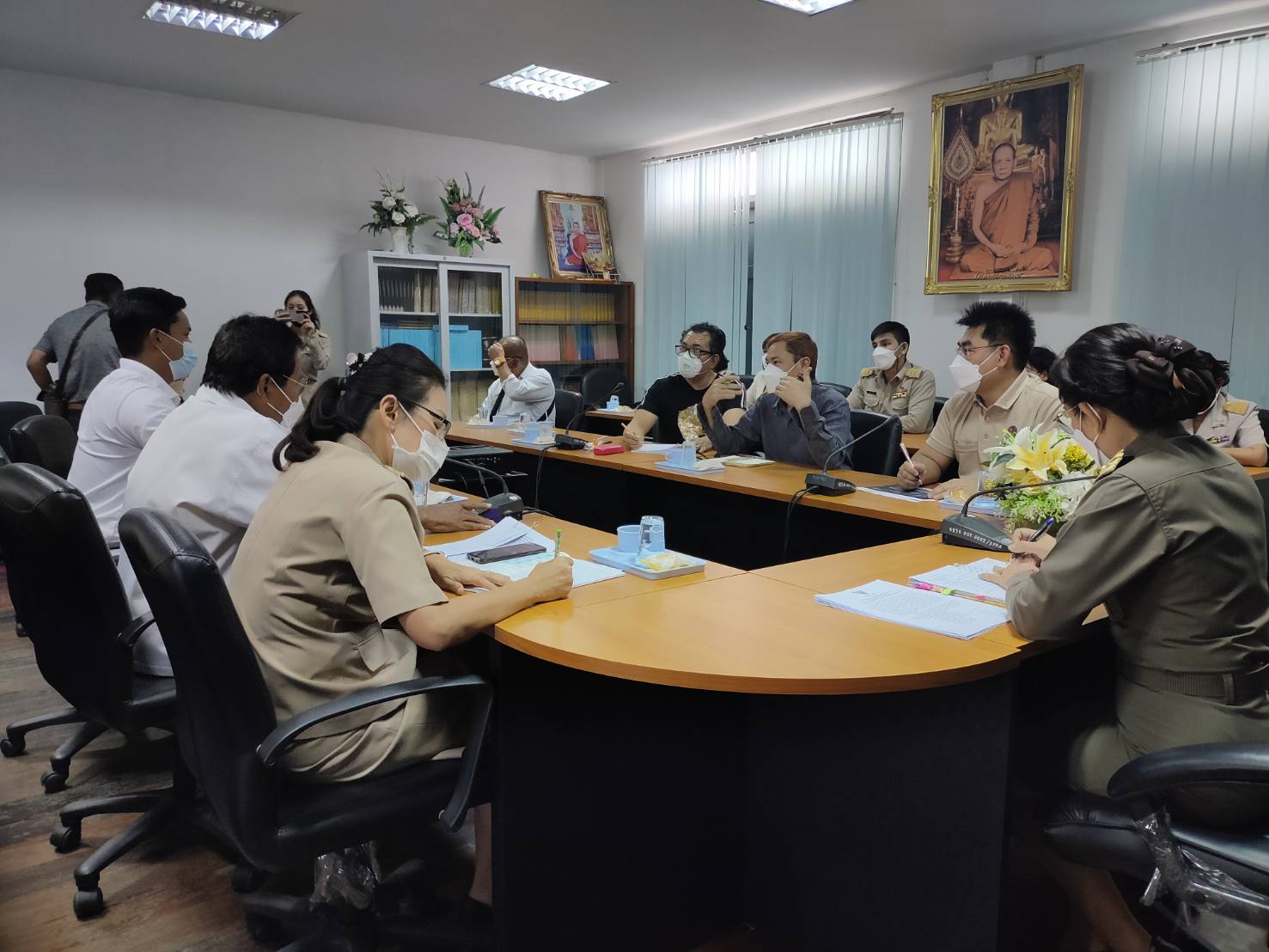 พช. กาญจน์ ร่วมประชุมคณะกรรมการงานเดินแบบผ้าไทย ผ้าพื้นถิ่น การกุศล “กาญจนบุรี รักษ์ผ้าไทย รวมน้ำใจ ช่วยกาชาด”