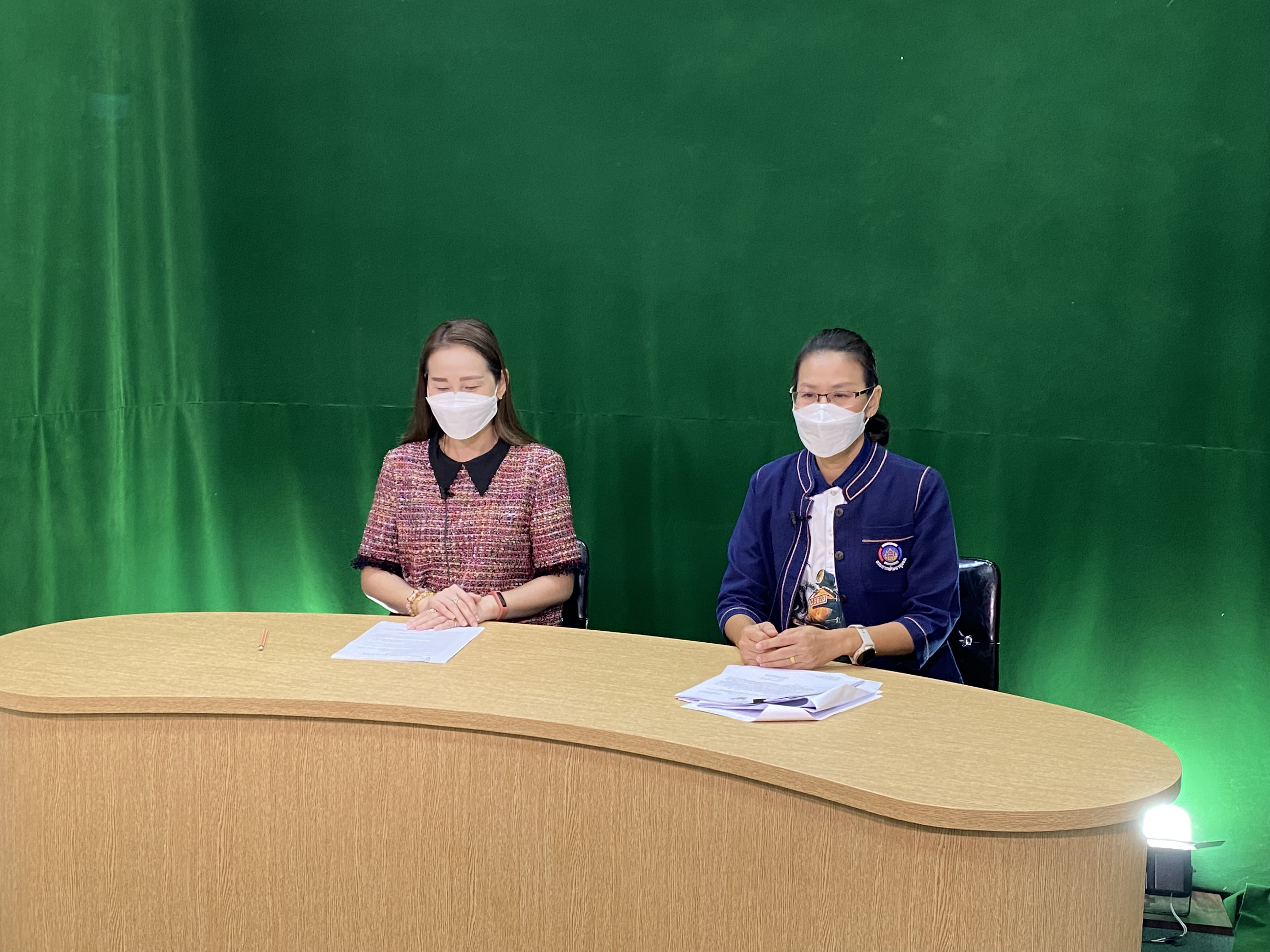 พช.กาญจน์ ร่วมรายการ “ผู้ว่ากาญจน์ขานข่าว” ประชาสัมพันธ์ผลความสำเร็จกองทุนพัฒนาบทบาทสตรีและงานสัปดาห์สะพานข้ามแม่น้ำแควและงานกาชาด จังหวัดกาญจนบุรี ประจำปี 2564