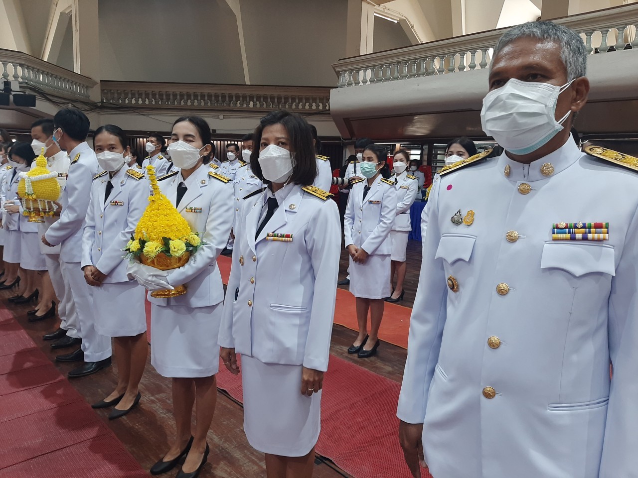 พช.กาญจน์ ร่วมพิธีทำบุญตักบาตรถวายพระราชกุศล และพิธีวางพานพุ่ม และพิธีถวายบังคม ตามกิจกรรมเนื่องในวันคล้ายวันพระราชสมภพพระบาทสมเด็จพระบรมชนกาธิเบศร มหาภูมิพลอดุลยเดชมหาราช บรมนาถบพิตร วันชาติ และวันพ่อแห่งชาติ 5 ธันวาคม 2564