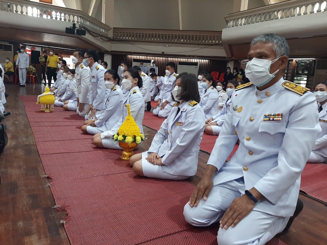 พช.กาญจน์ ร่วมพิธีทำบุญตักบาตรถวายพระราชกุศล และพิธีวางพานพุ่ม และพิธีถวายบังคม ตามกิจกรรมเนื่องในวันคล้ายวันพระราชสมภพพระบาทสมเด็จพระบรมชนกาธิเบศร มหาภูมิพลอดุลยเดชมหาราช บรมนาถบพิตร วันชาติ และวันพ่อแห่งชาติ 5 ธันวาคม 2564