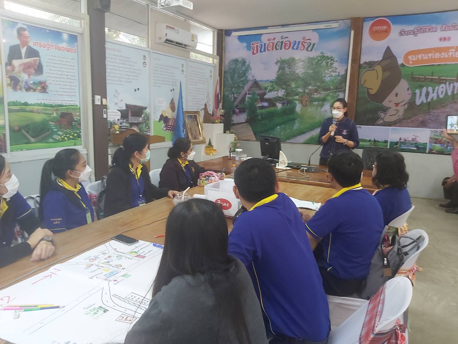 พัฒนาการจังหวัดกาญจน์ ร่วมพบปะพูดคุยและสร้างความใจการทำงาน แก่ นักพัฒนาชุมชนของกรมส่งเสริมการปกครองส่วนท้องถิ่น