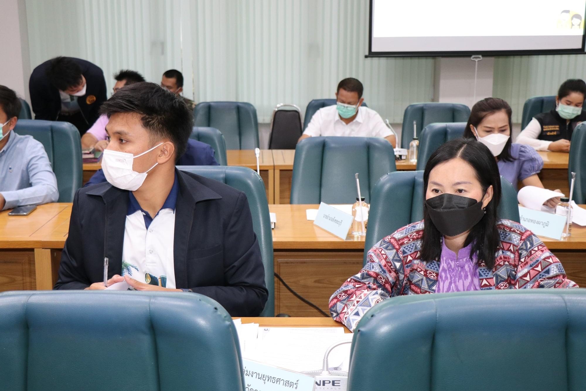 พช.กาญจนบุรี ร่วมการประชุมคณะกรรมการการขับเคลื่อนไทยไปด้วยกันจังหวัดกาญจนบุรี