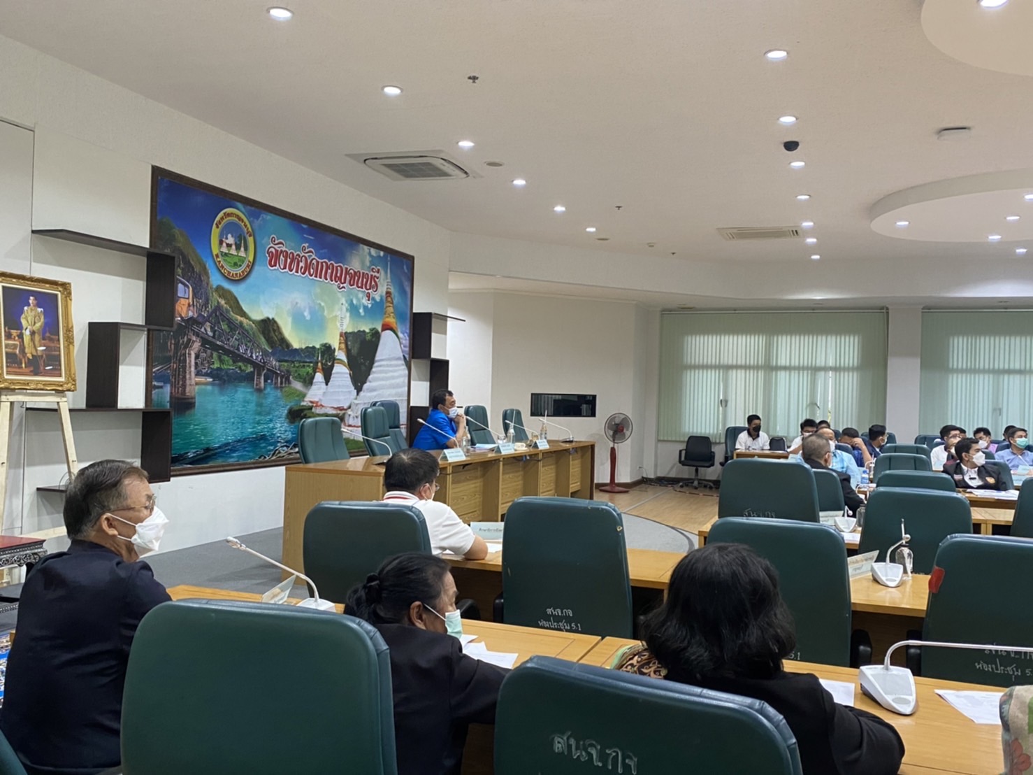 พช.กาญจนบุรี ร่วมการประชุมคณะกรรมการการขับเคลื่อนไทยไปด้วยกันจังหวัดกาญจนบุรี