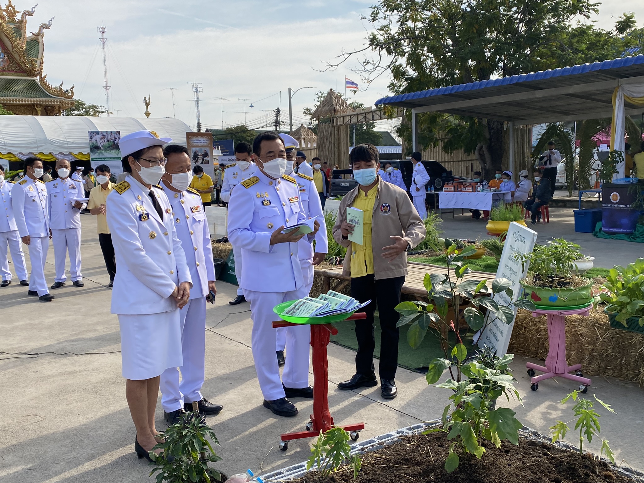 “พช.กาญจน์ ร่วมแสดงผลสำเร็จโคกหนองนาในงานวันดินโลก 64”