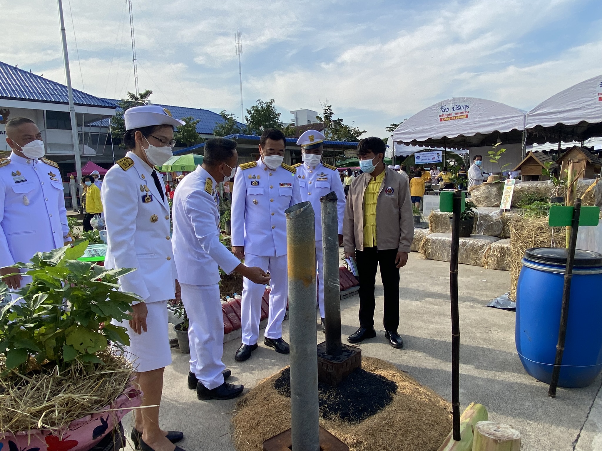 “พช.กาญจน์ ร่วมแสดงผลสำเร็จโคกหนองนาในงานวันดินโลก 64”