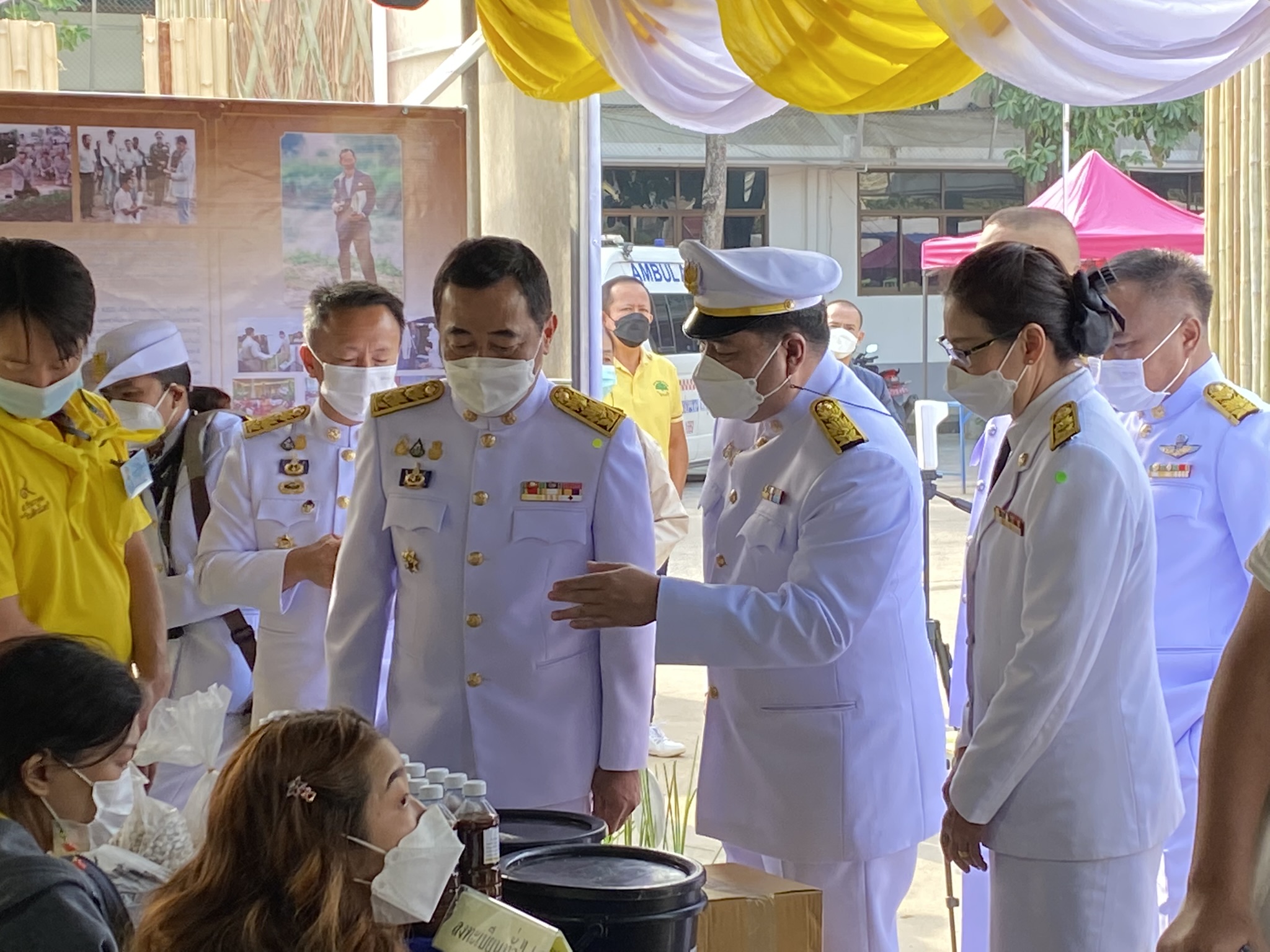 “พช.กาญจน์ ร่วมแสดงผลสำเร็จโคกหนองนาในงานวันดินโลก 64”