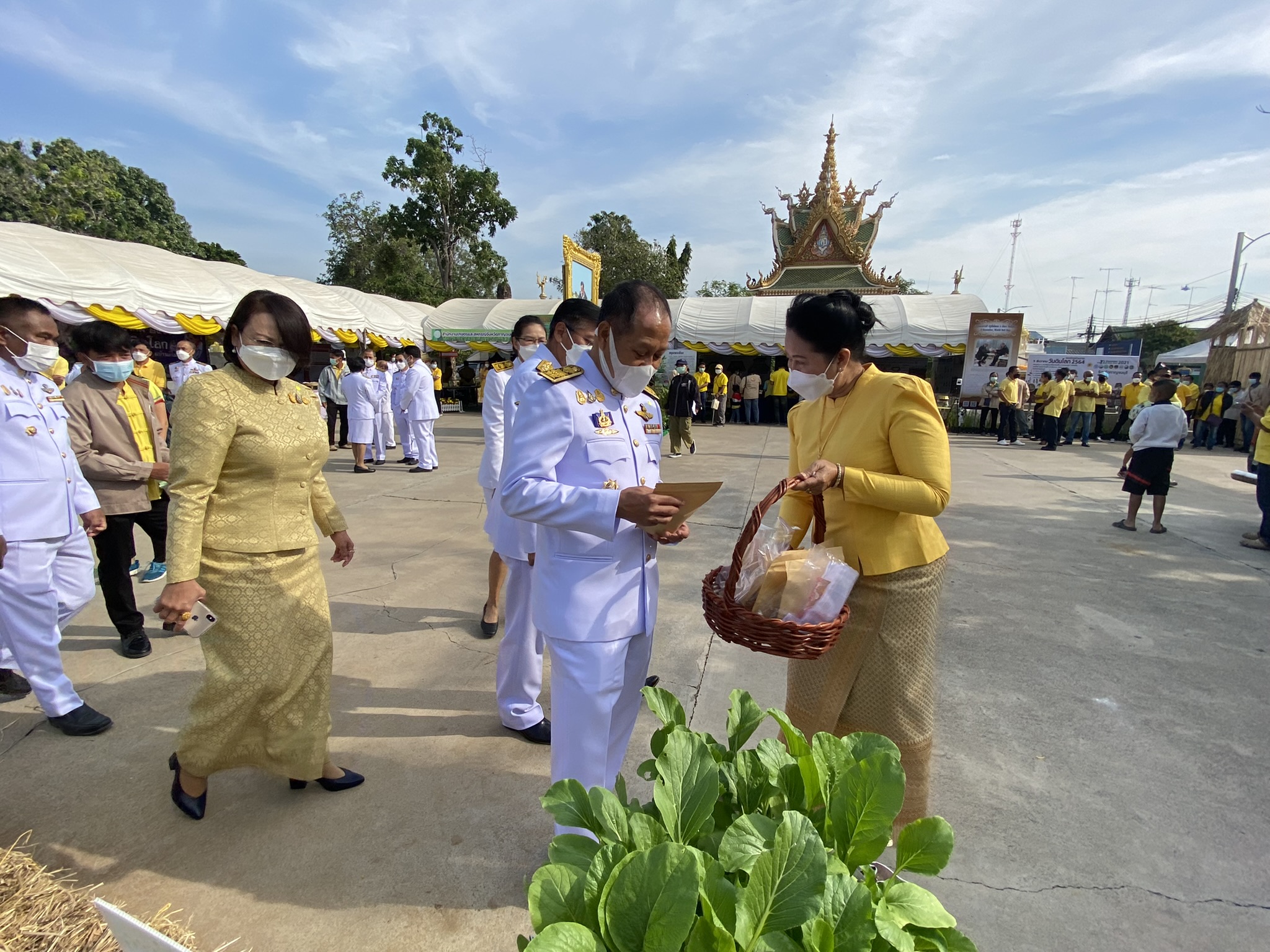 “พช.กาญจน์ ร่วมแสดงผลสำเร็จโคกหนองนาในงานวันดินโลก 64”