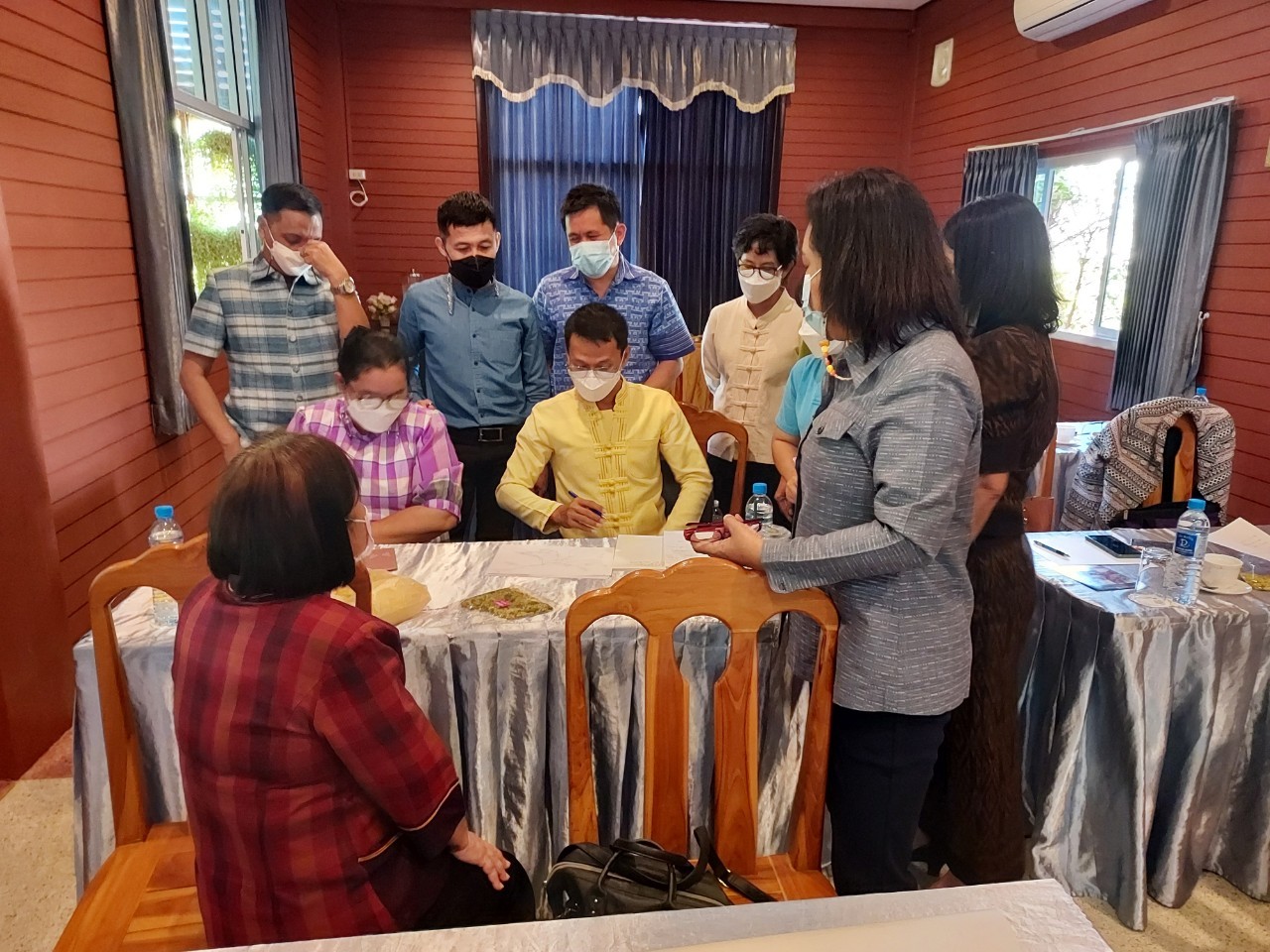 ทีมพัฒนาการอำเภอเมืองกาญจน์ ร่วมการประชุมโครงการฝึกอบรมบุคลากรกรมการพัฒนาชุมชน หลักสูตรเสริมสมรรถนะพัฒนาการอำเภอ ประจำปีงบประมาณ 2565 ผ่านระบบ Zoom Cloud Meeting วันที่ 2