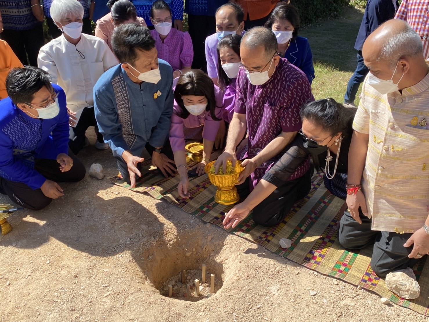 ? CDD KAN News : พช.กาญจนบุรี ร่วมประชุมเชิงปฏิบัติการตรวจติดตามผลการดำเนินงานของหน่วยรับตรวจ รายไตรมาส ครั้งที่ 1/2565 วันที่ 2