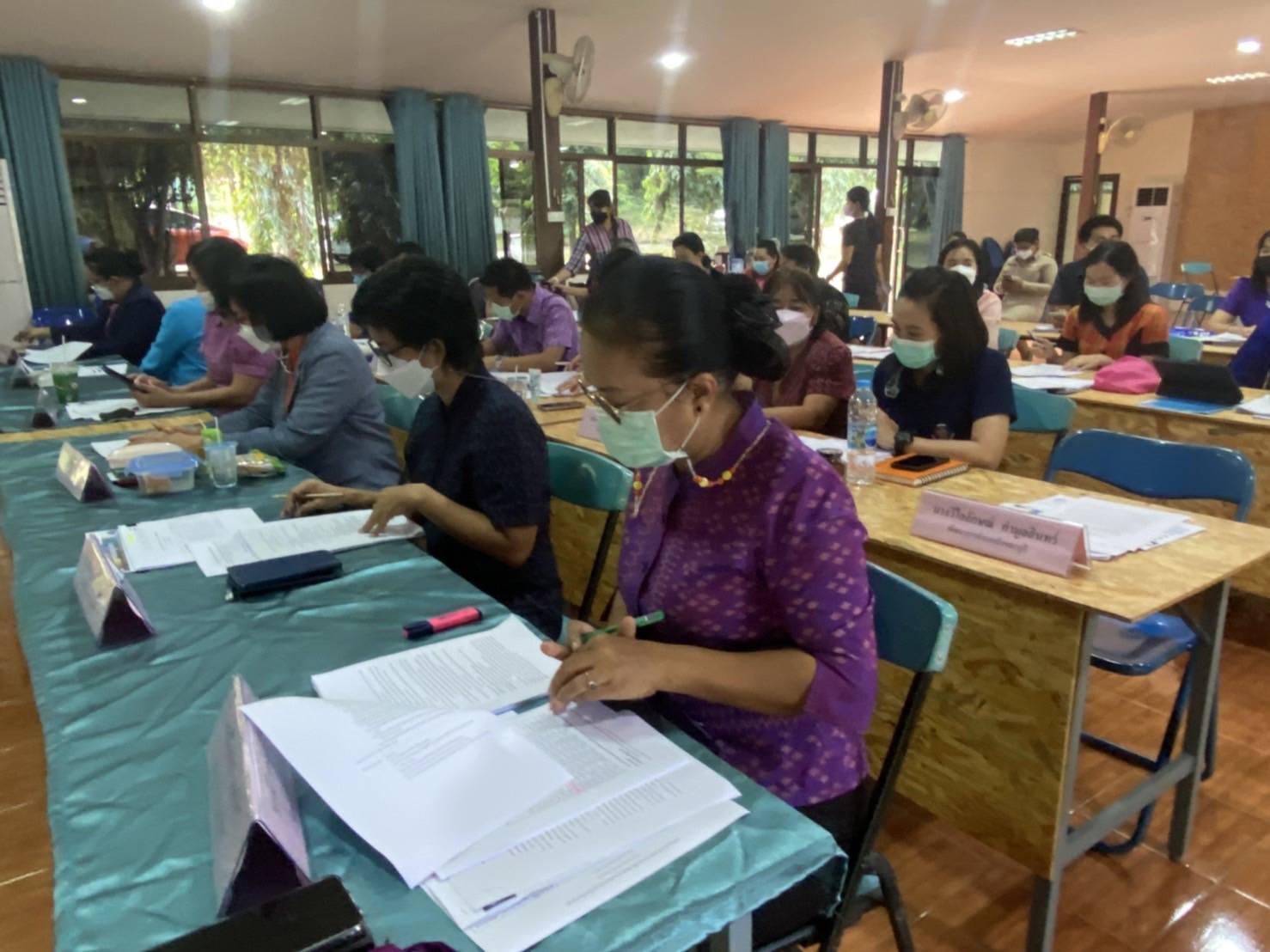 ? CDD KAN News : พช.กาญจนบุรี จัดประชุมผู้บริหารและนักวิชาการพัฒนาชุมชน สำนักงานพัฒนาชุมชนจังหวัดกาญจนบุรี ครั้งที่ 11/2564 และร่วมอวยพรปีใหม่แก่พัฒนาชุมชนจังหวัดกาญจนบุรี ???