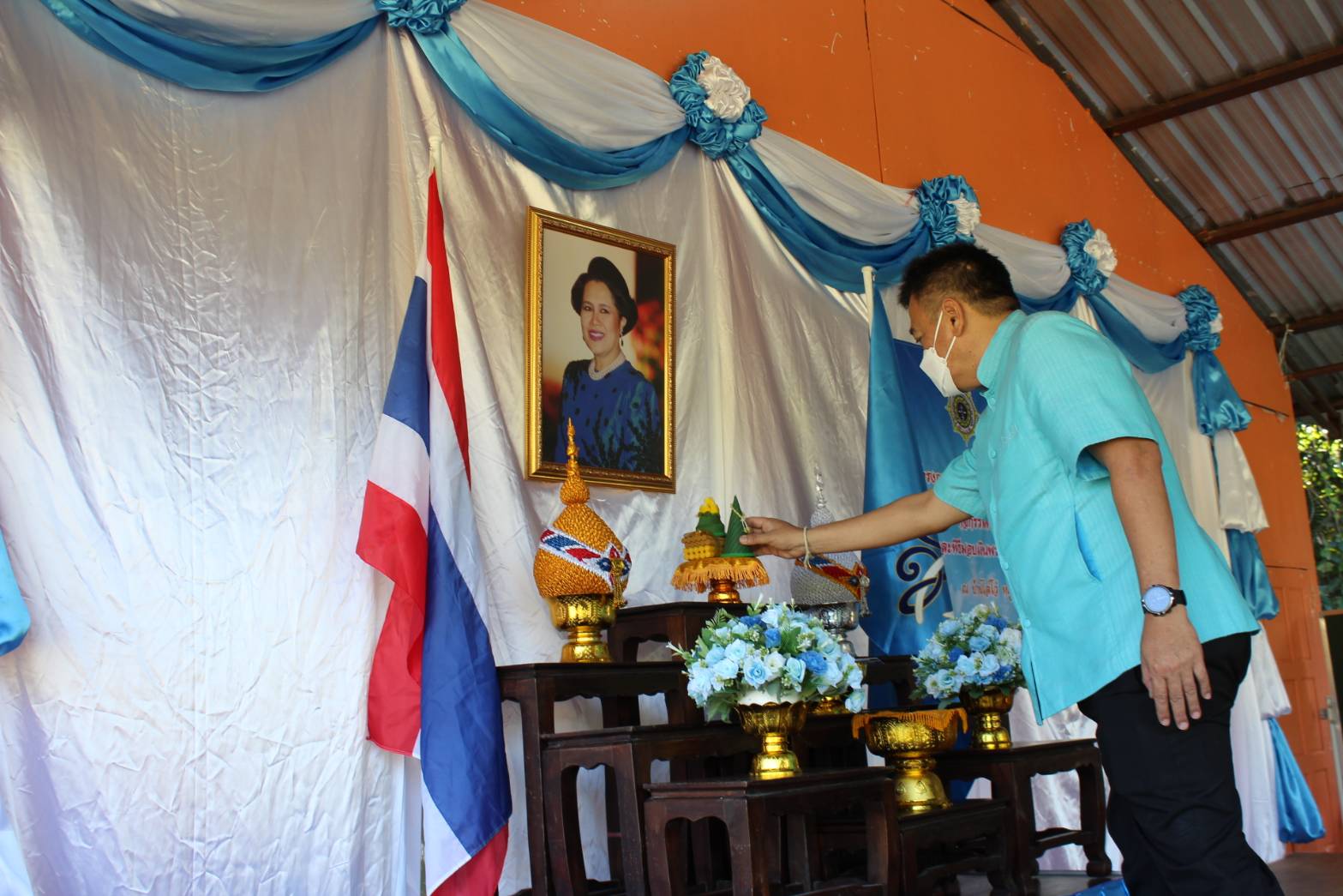 ? CDD KAN News : พัฒนาชุมชนเมืองกาญจน์ จับมือร่วมกับอำเภอสังขละบุรี จัดพิธีมอบเงินพระราชทานขวัญถุงกองทุนแม่ของแผ่นดิน ณ บ้านไล่โว่