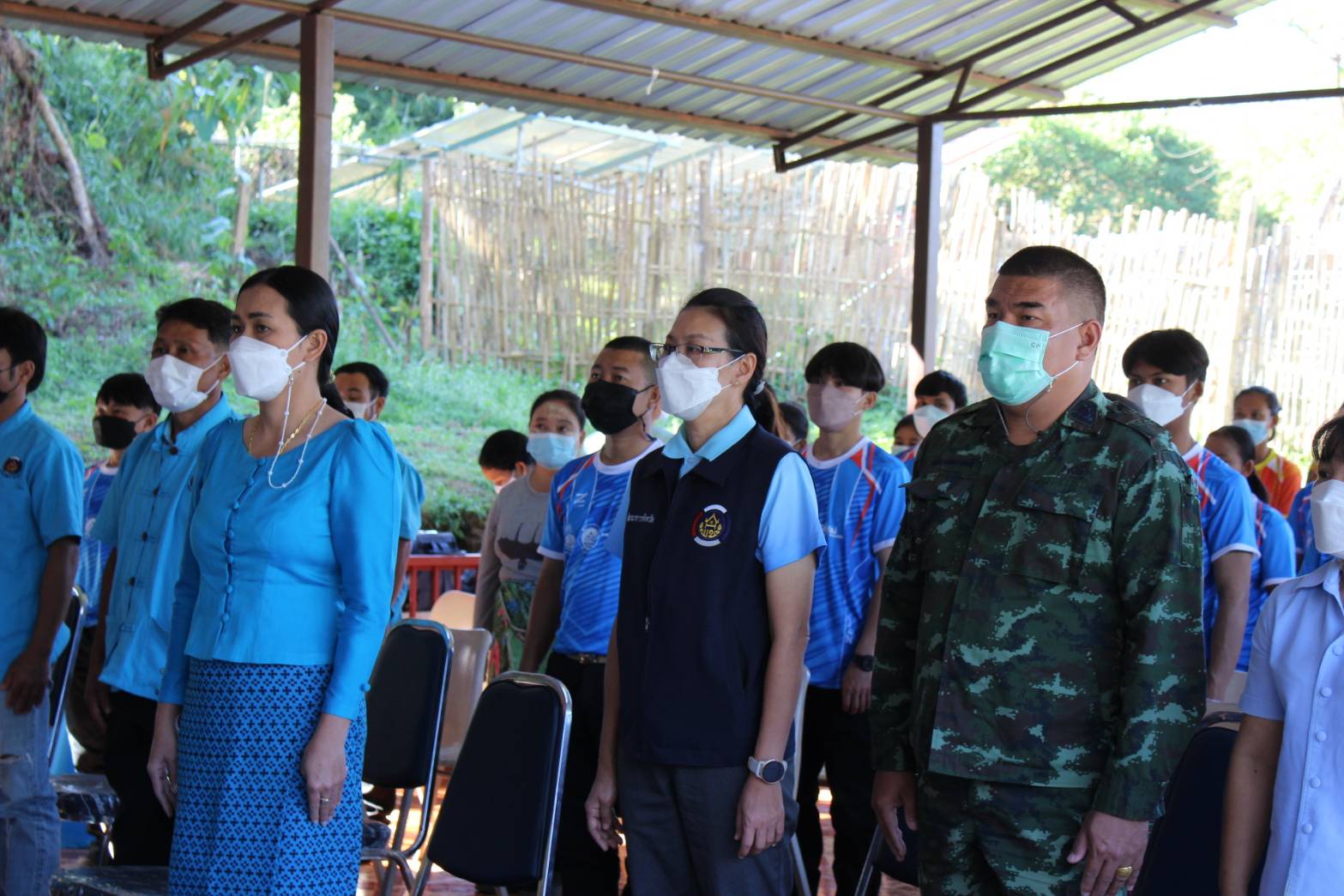 ? CDD KAN News : พัฒนาชุมชนเมืองกาญจน์ จับมือร่วมกับอำเภอสังขละบุรี จัดพิธีมอบเงินพระราชทานขวัญถุงกองทุนแม่ของแผ่นดิน ณ บ้านไล่โว่
