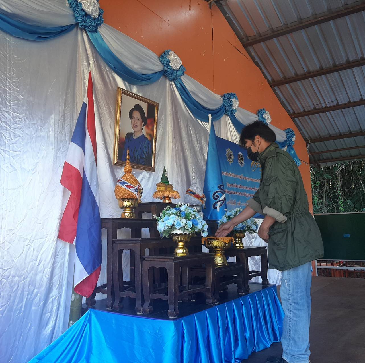 ? CDD KAN News : พัฒนาชุมชนเมืองกาญจน์ จับมือร่วมกับอำเภอสังขละบุรี จัดพิธีมอบเงินพระราชทานขวัญถุงกองทุนแม่ของแผ่นดิน ณ บ้านไล่โว่