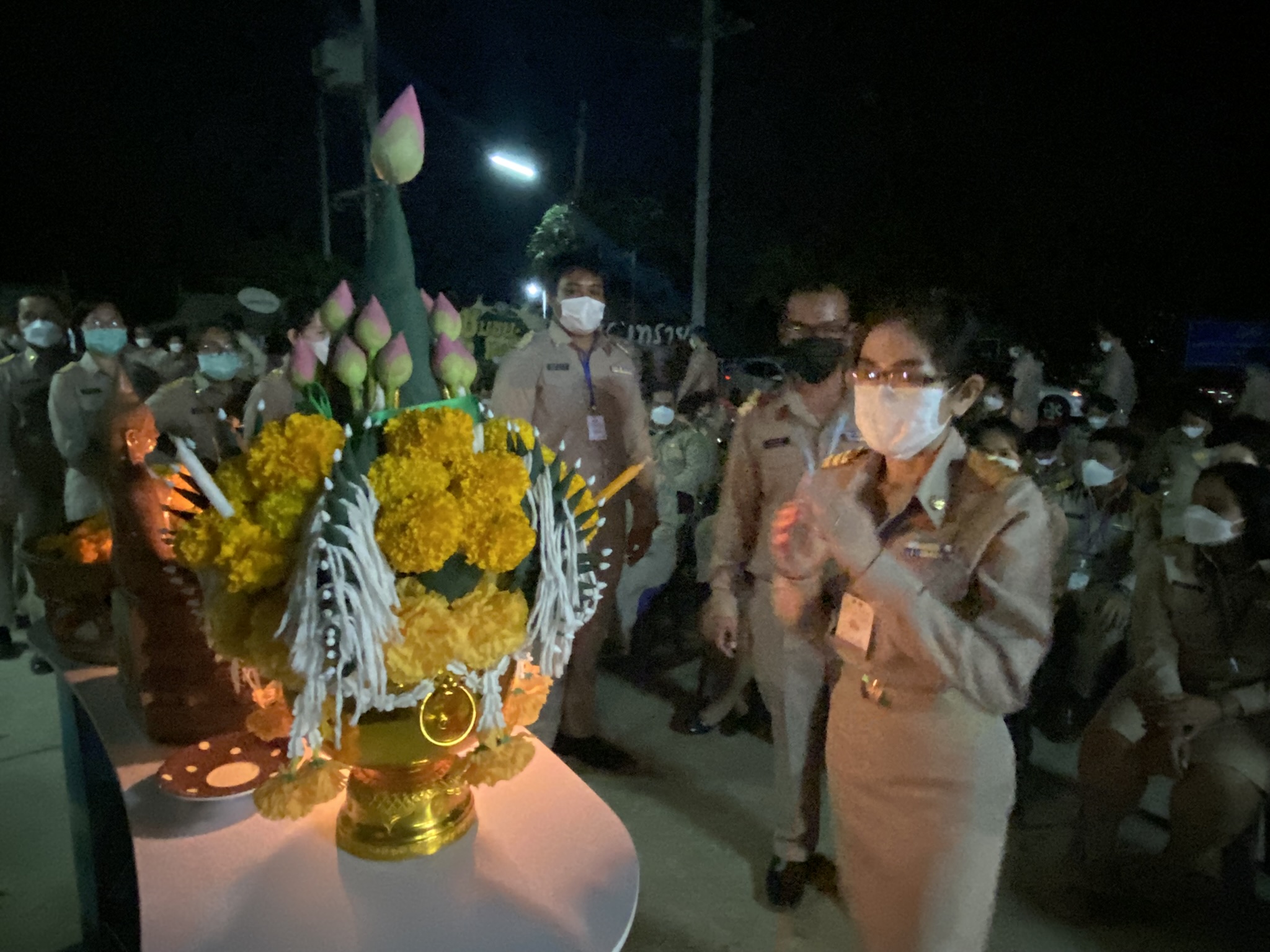 “พัฒนาชุมชนกาญจนบุรีจับมืออำเภอพนมทวน รับพัฒนากรบรรจุใหม่ รุ่น 119 ลงพื้นที่เรียนรู้ต้นแบบงานพัฒนาชุมชนในพื้นที่จริง หวังสร้างคนพัฒนารุ่นใหม่”