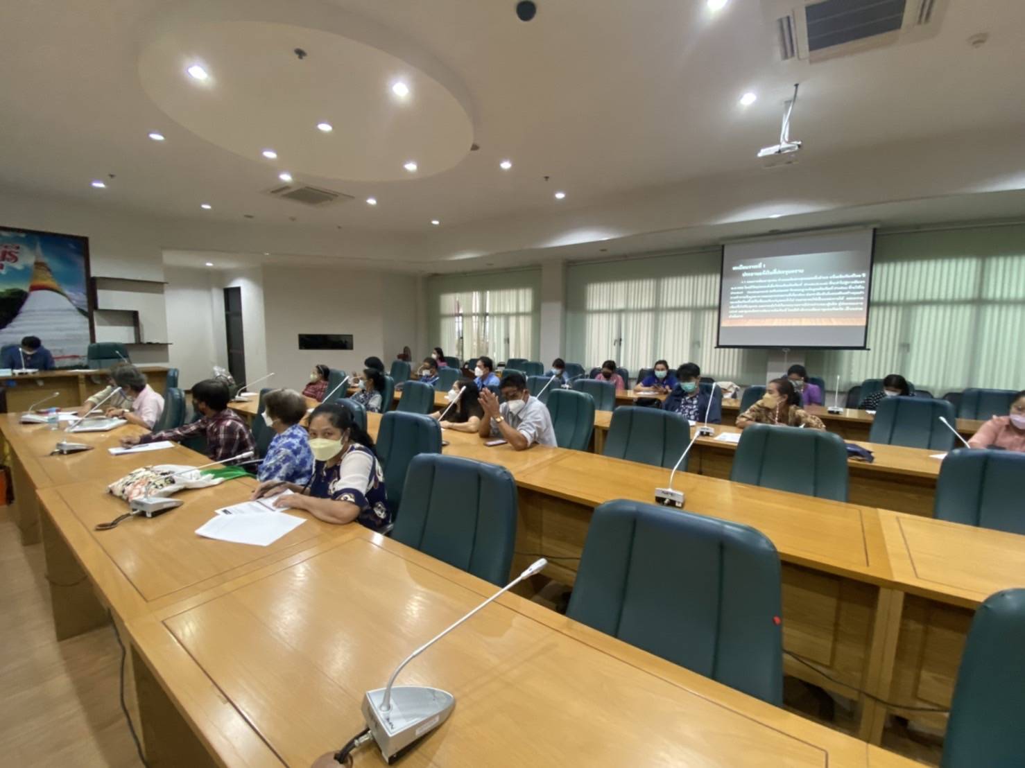 ? CDD KAN News : พช.กาญจนบุรี จัดการประชุมชี้แจงกรอบแนวทาง หลักเกณฑ์การคัดสรรสุดยอดหนึ่งตำบล หนึ่งผลิตภัณฑ์ไทย ปี 2565 จังหวัดกาญจนบุรี
