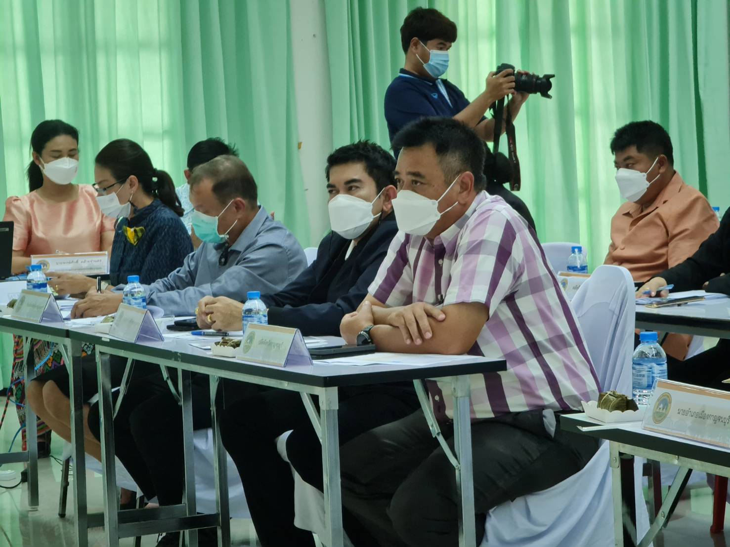 ? CDD@KAN News : พช.กาญจนบุรี จัดการประชุม คณะกรรมการศูนย์อำนวยการขจัดความยากจนและพัฒนาคนทุกช่วงวัยอย่างยั่งยืน ตามหลักปรัชญาของเศรษฐกิจพอเพียงจังหวัดกาญจนบุรี (คจพ.จ.กาญจนบุรี) ครั้งที่ 2/2565