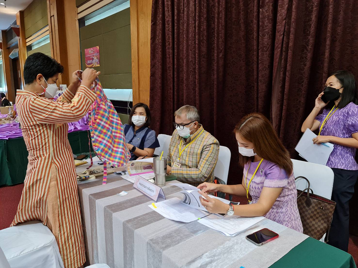 ? CDD KAN News : พช.กาญจนบุรีจัดงานคัดสรรสุดยอดหนึ่งตำบล หนึ่งผลิตภัณฑ์ ระดับจังหวัด ประจำปี 2565 (OTOP Product Champion : OPC)