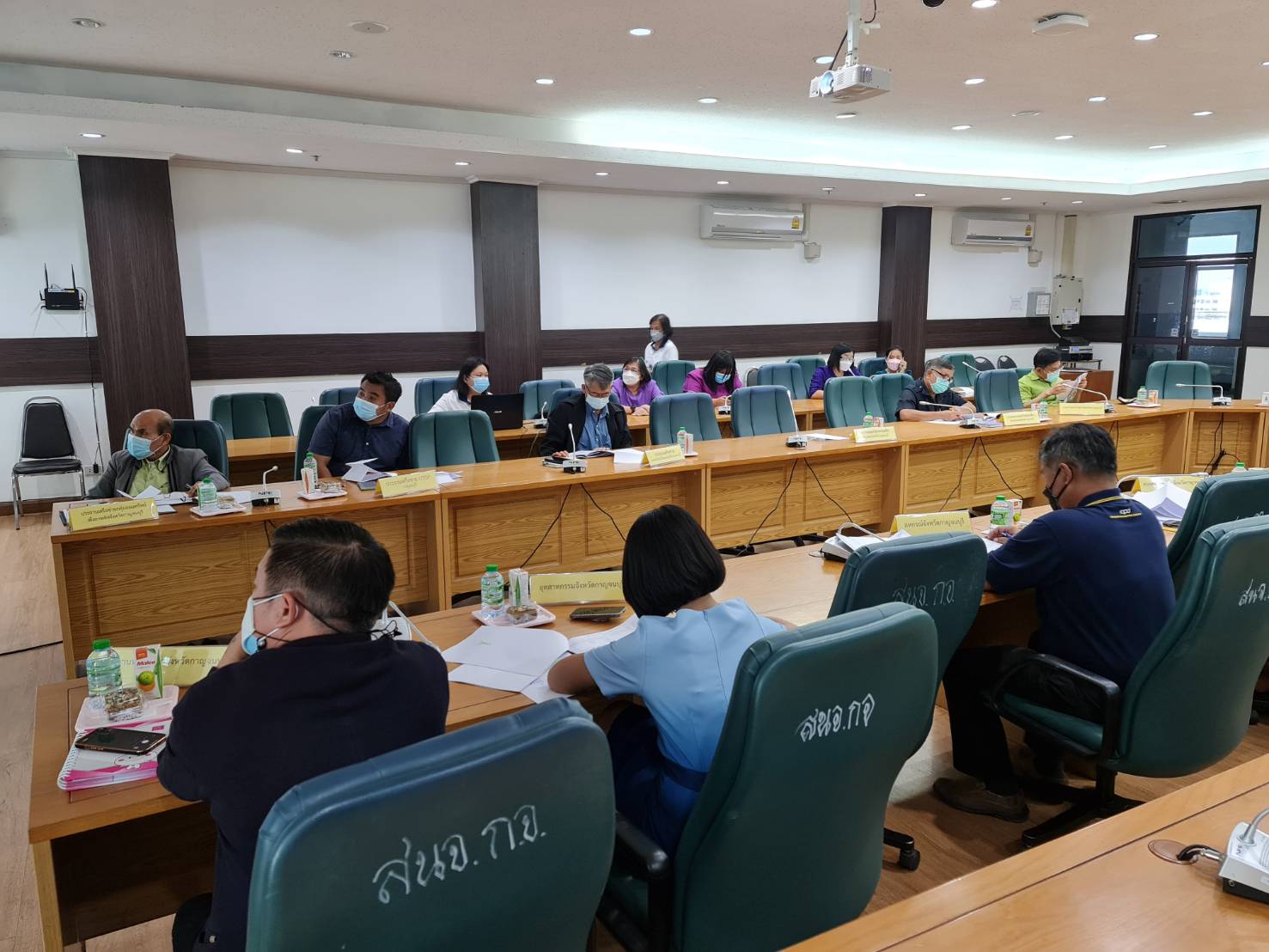 ? CDD KAN News : พช.กาญจน์จัดประชุมคณะทำงานสนับสนุนการพัฒนาเศรษฐกิจฐานรากและประชารัฐจังหวัดกาญจนบุรี ครั้งที่ 1/2565