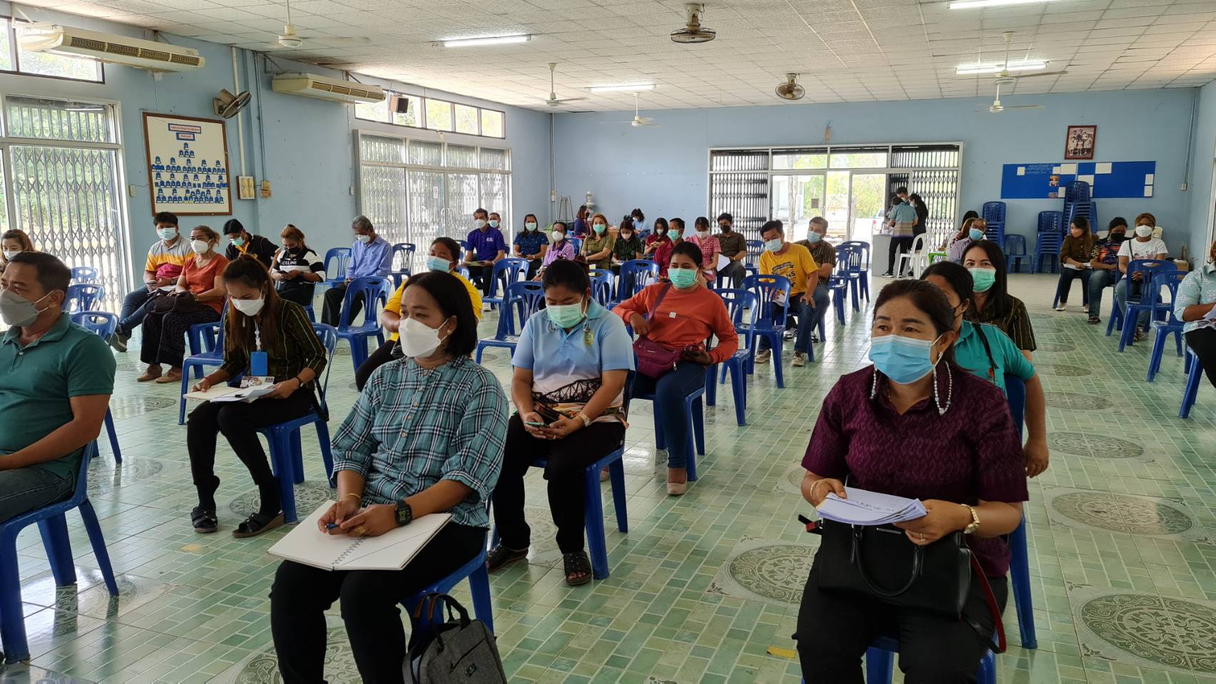 ? CDD KAN News : พช.กาญจน์ ร่วมประชุมเตรียมความพร้อมลงพื้นที่ โครงการจังหวัดเคลื่อนที่ “แก้จน Mobile” ในพื้นที่อำเภอห้วยกระเจา