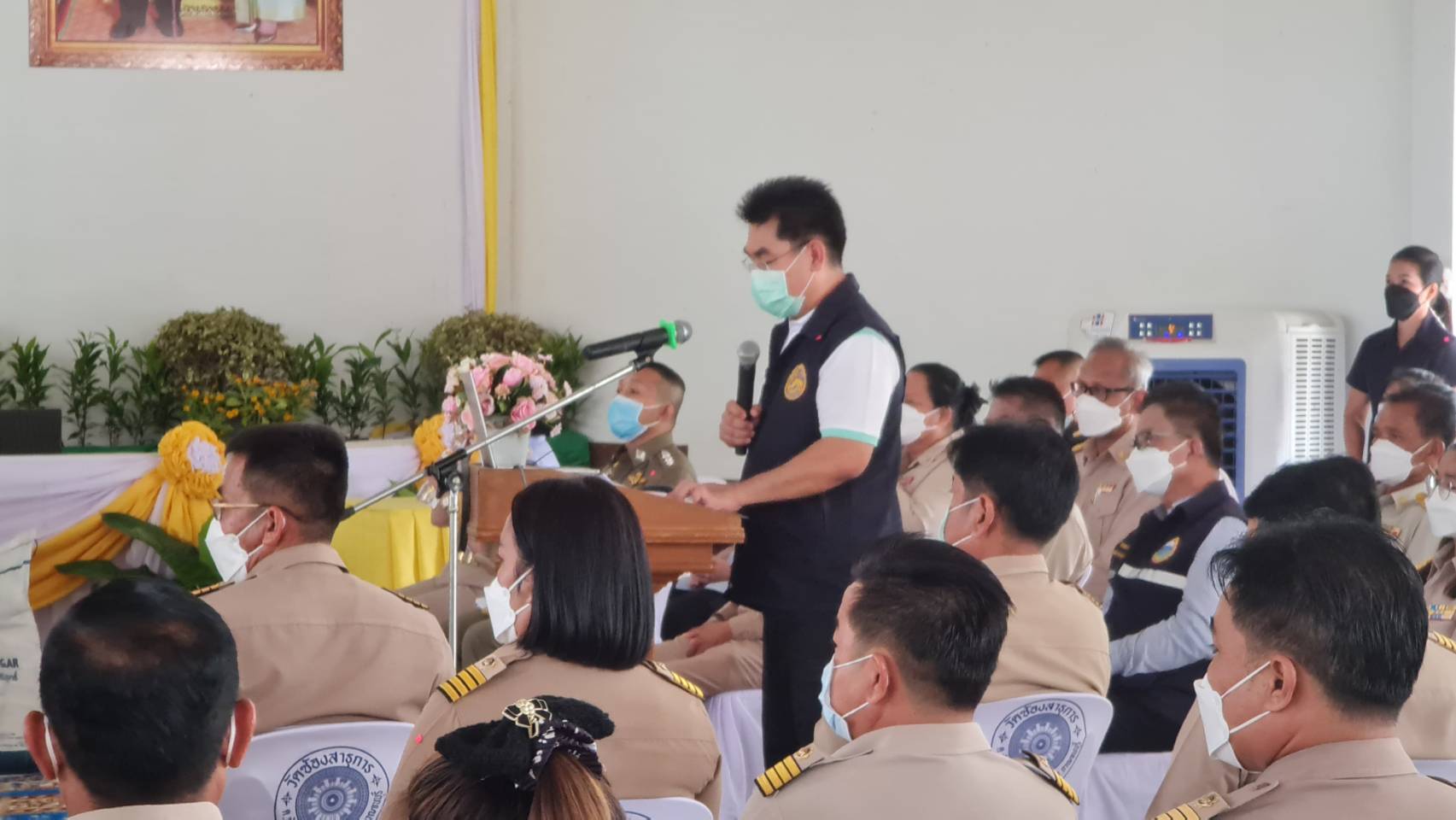 ? CDD KAN News : พช.กาญจน์ ผนึกกำลังส่วนราชการจังหวัดกาญจนบุรี ในโครงการจังหวัดเคลื่อนที่ บำบัดทุกข์ บำรุงสุข สร้างรอยยิ้มให้กับประชาชนประจำปี 2565 ในพื้นที่อำเภอห้วยกระเจา