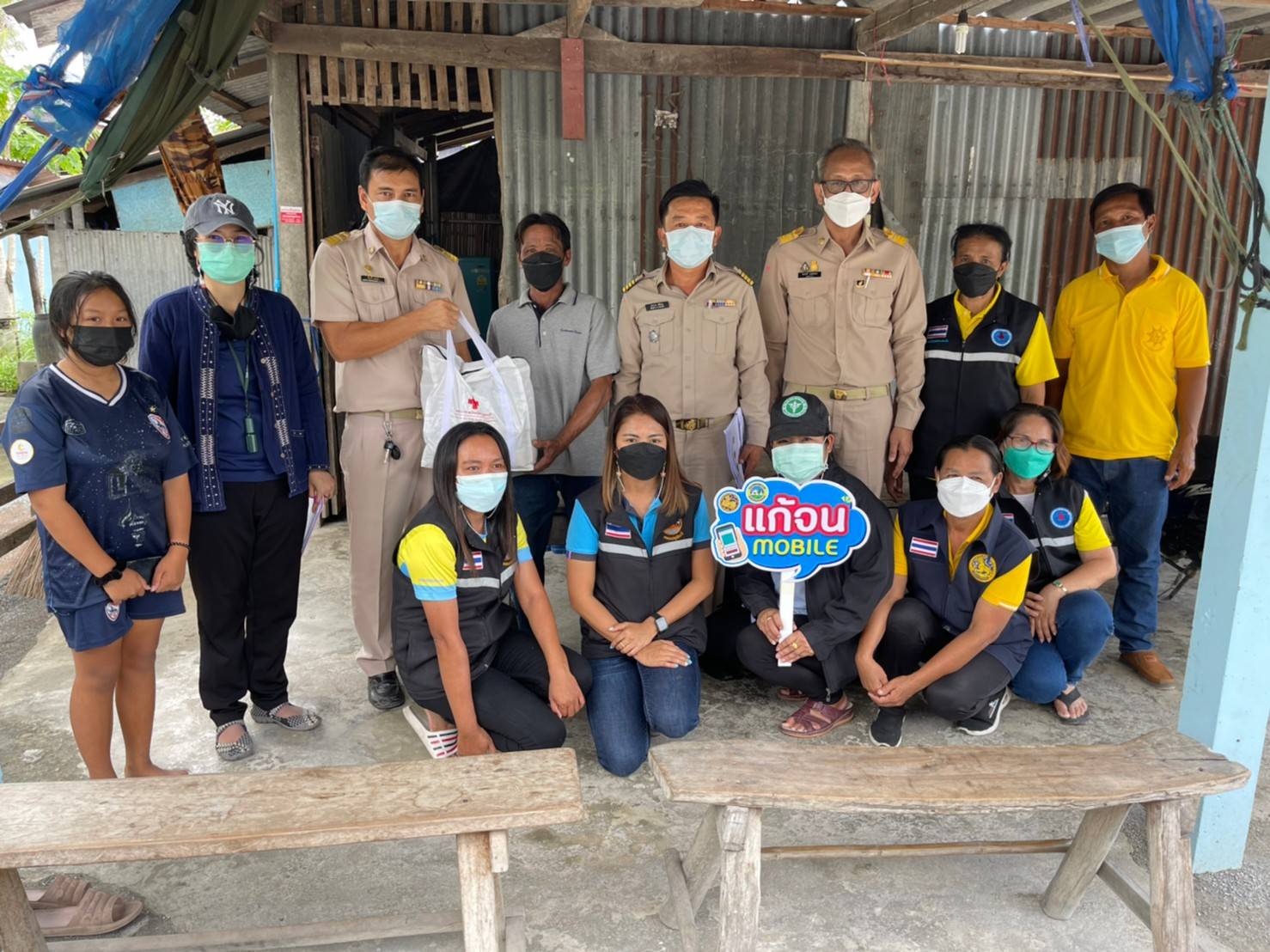 ? CDD KAN News : พช.กาญจน์ ผนึกกำลังส่วนราชการจังหวัดกาญจนบุรี ในโครงการจังหวัดเคลื่อนที่ บำบัดทุกข์ บำรุงสุข สร้างรอยยิ้มให้กับประชาชนประจำปี 2565 ในพื้นที่อำเภอห้วยกระเจา