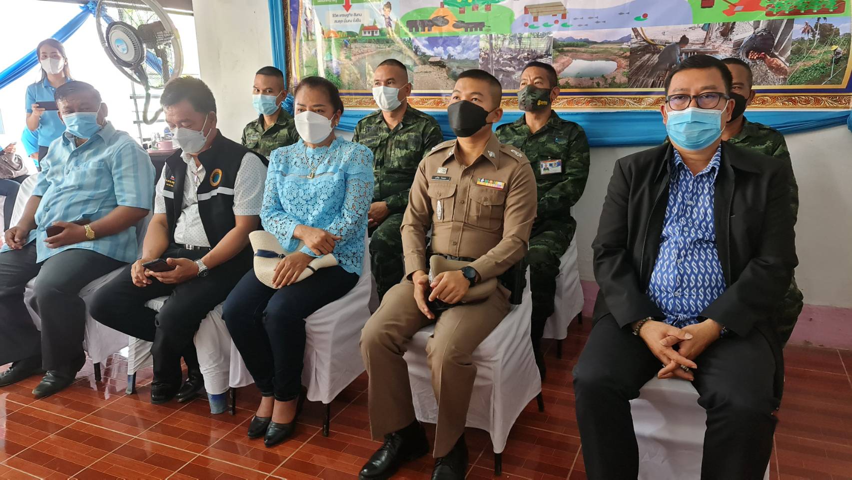 ? CDD KAN News : พช.กาญจน์ลงพื้นที่คัดเลือกกองทุนแม่ดีเด่นระดับจังหวัด ประจำปี 2565 บ้านช่องอ้ายกาง ตำบลลุ่มสุ่ม อำเภอไทรโยค จังหวัดกาญจนบุรี