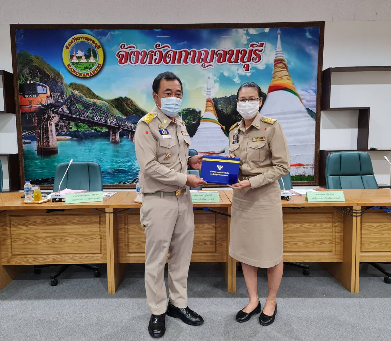 ? CDD KAN News : พัฒนาการจังหวัดกาญจนบุรี รับรางวัลข้าราชการพลเรือนดีเด่นประจำปี 2564 ระดับประเทศ