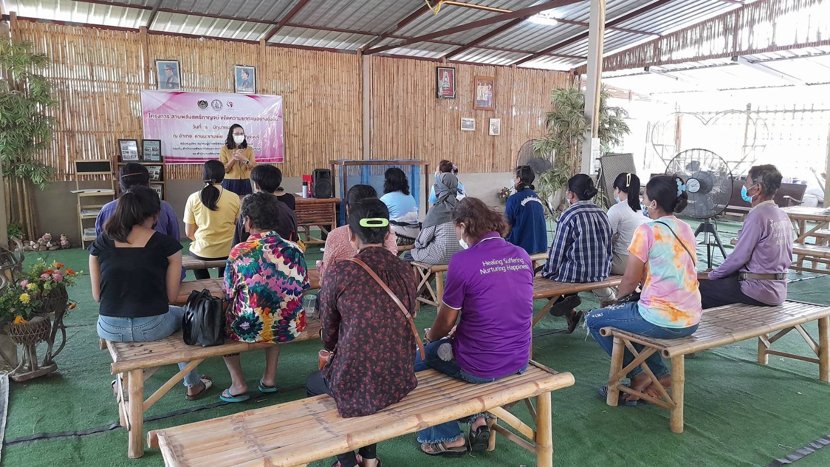 ? CDD KAN News : พัฒนาการจังหวัดกาญจนบุรี เป็นประธานโครงการ สานพลังสตรีกาญจน์ ขจัดความยากจนอย่างยั่งยืน ณ อำเภอด่านมะขามเตี้ย