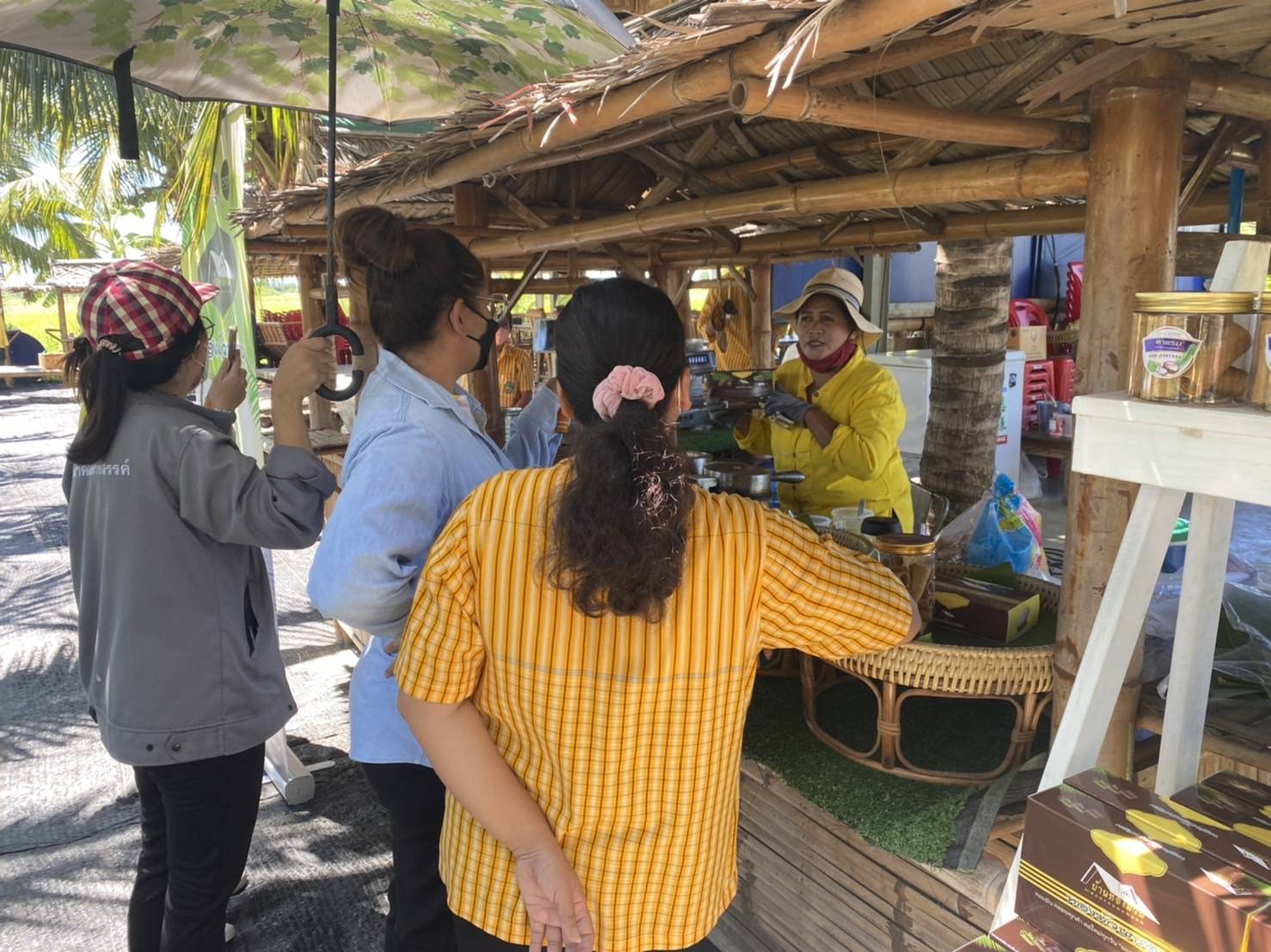 ? CDD KAN News : พช.กาญจนบุรี ประกวดผู้นำจิตอาสาพัฒนาชุมชนดีเด่น ภายใต้โครงการเสริมสร้างและพัฒนาผู้นำการเปลี่ยนแปลง ประจำปีงบประมาณ พ.ศ. 2565 ระดับเขตตรวจราชการที่ 3