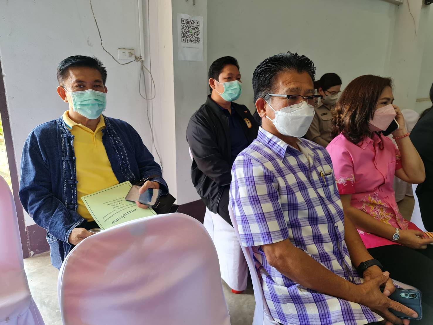? CDD KAN News : พช.กาญจน์ ผนึกกำลังร่วมกับส่วนราชการจังหวัดกาญจนบุรี ในโครงการจังหวัดเคลื่อนที่ บำบัดทุกข์ บำรุงสุข สร้างรอยยิ้มให้กับประชาชนประจำปี 2565 ในพื้นที่อำเภอหนองปรือ พร้อมลงพื้นที่เยี่ยมเยียนครัวเรือนยากจนที่ตกเกณฑ์ TPMAP ตามกิจกรรม “แก้จน Mobile”