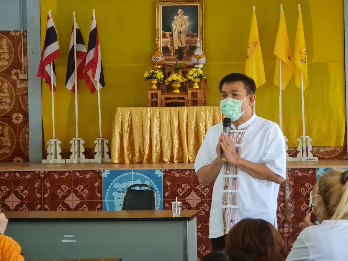 ? CDD KAN News : พช.กาญจน์ร่วมกับชมรมแม่ดีเด่นแห่งชาติจังหวัดกาญจนบุรี จัดอบรมโครงการส่งเสริมอาชีพแก่สตรีครัวเรือนยากจน รุ่นที่ 3 ในพื้นที่อำเภอห้วยกระเจา