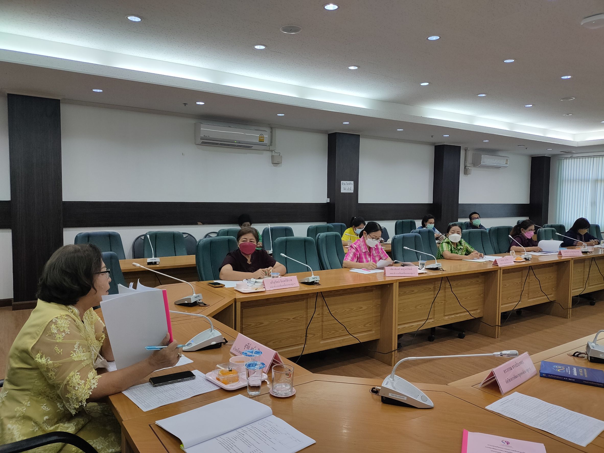 ? CDD KAN News : พช.กาญจนบุรี จัดการประชุมคณะทำงานขับเคลื่อนกองทุนพัฒนาบทบาทสตรีระดับจังหวัดกาญจนบุรี ครั้งที่ 3/2565